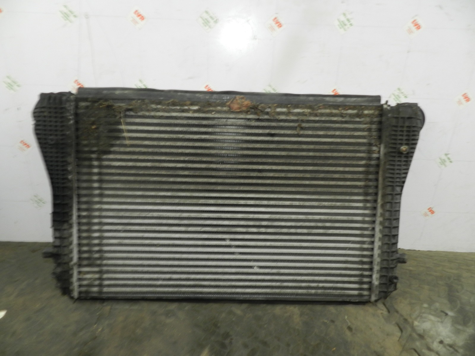 179. 2006 VOLKSWAGEN TOURAN. BOOST INTERCOOLER