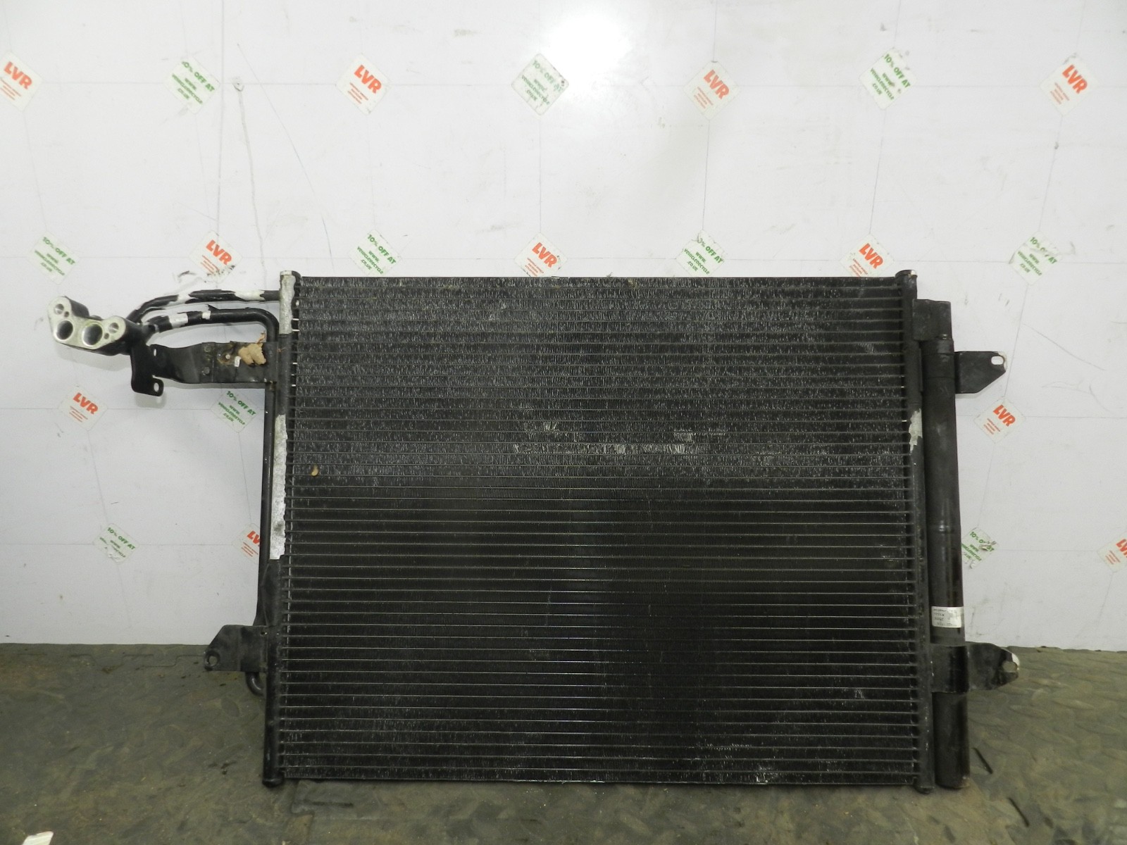 179. 2006 VOLKSWAGEN TOURAN. AIR CON FANS