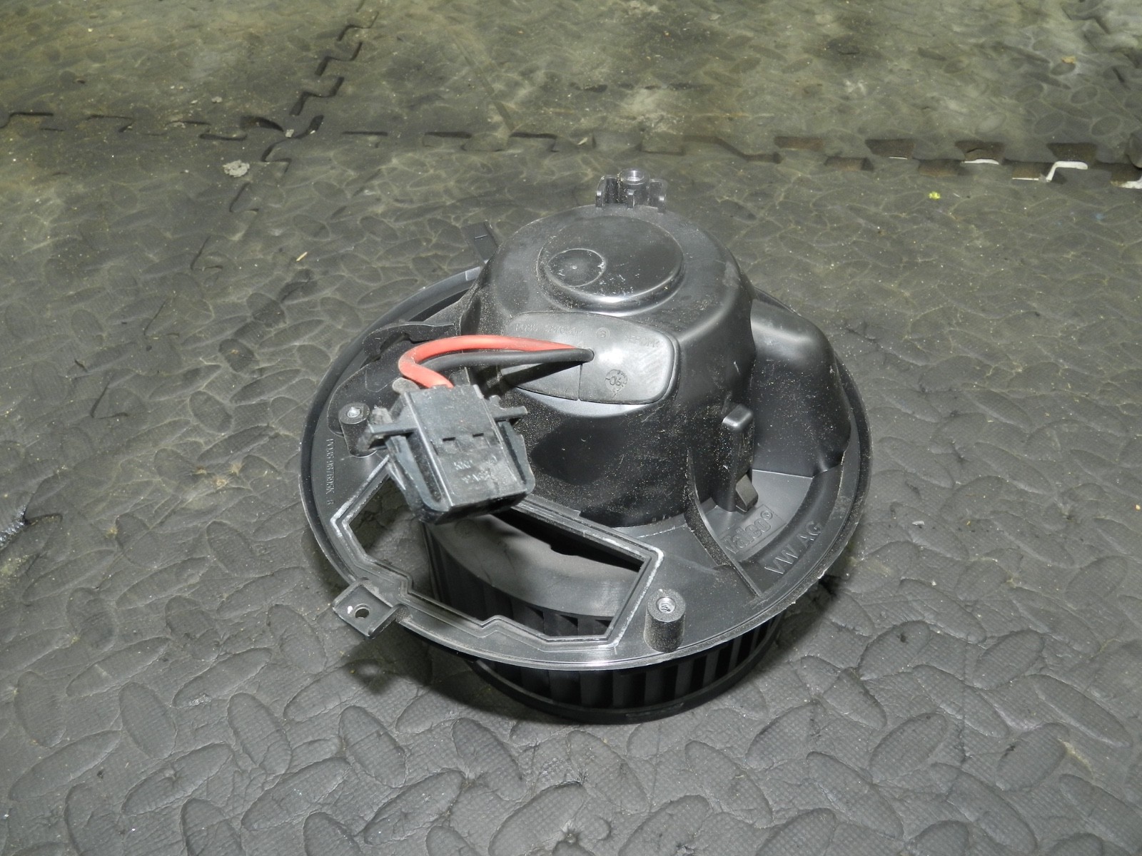 179. 2006 VOLKSWAGEN TOURAN. HEATER BLOWER FAN MOTOR - Image 2