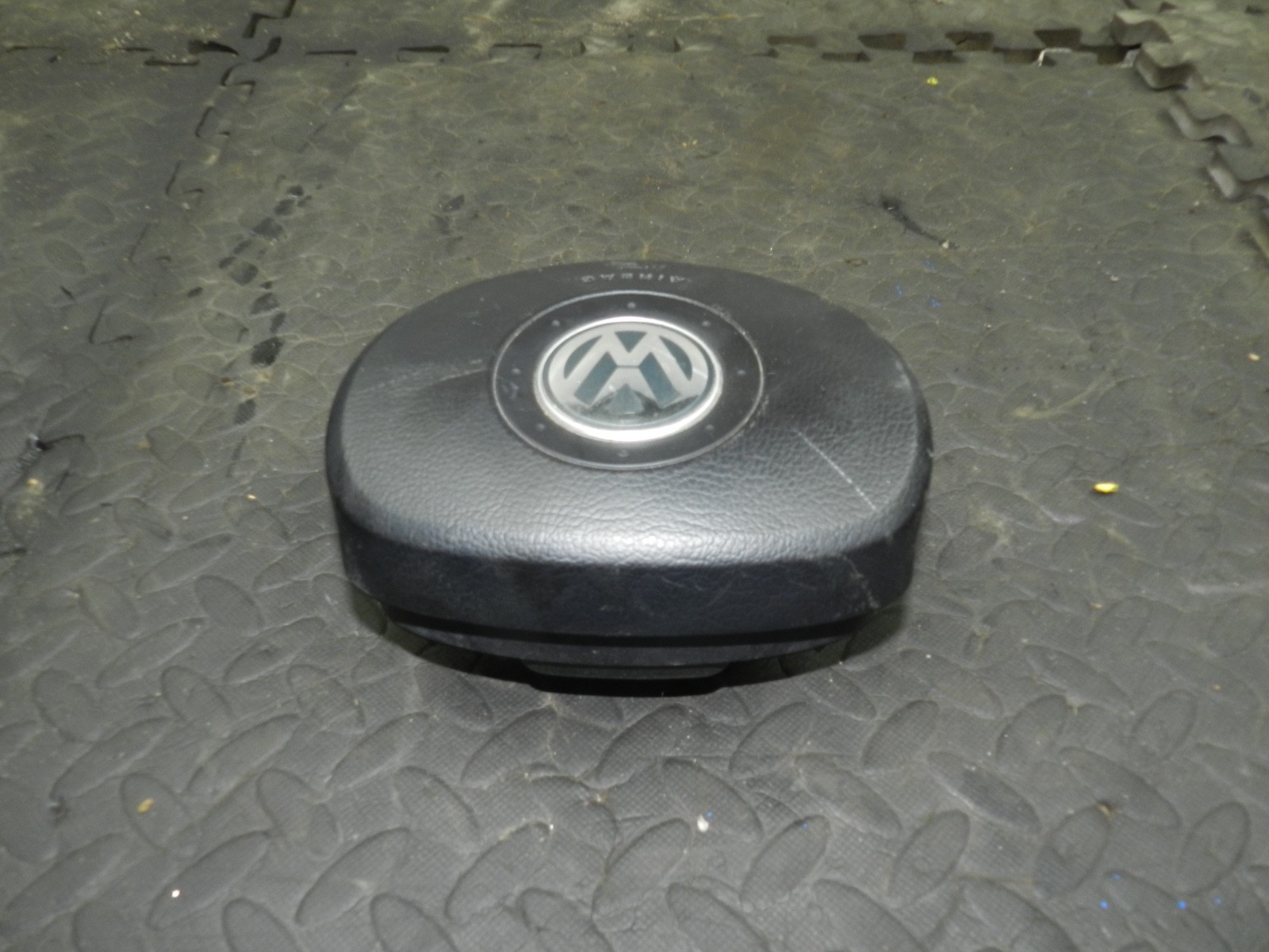 179. 2006 VOLKSWAGEN TOURAN. STEERING WHEEL AIR BAG - Image 2