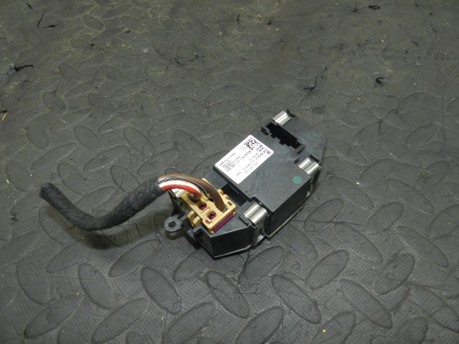 179. 2006 VOLKSWAGEN TOURAN. HEATER BLOWER RESISTOR - Image 2