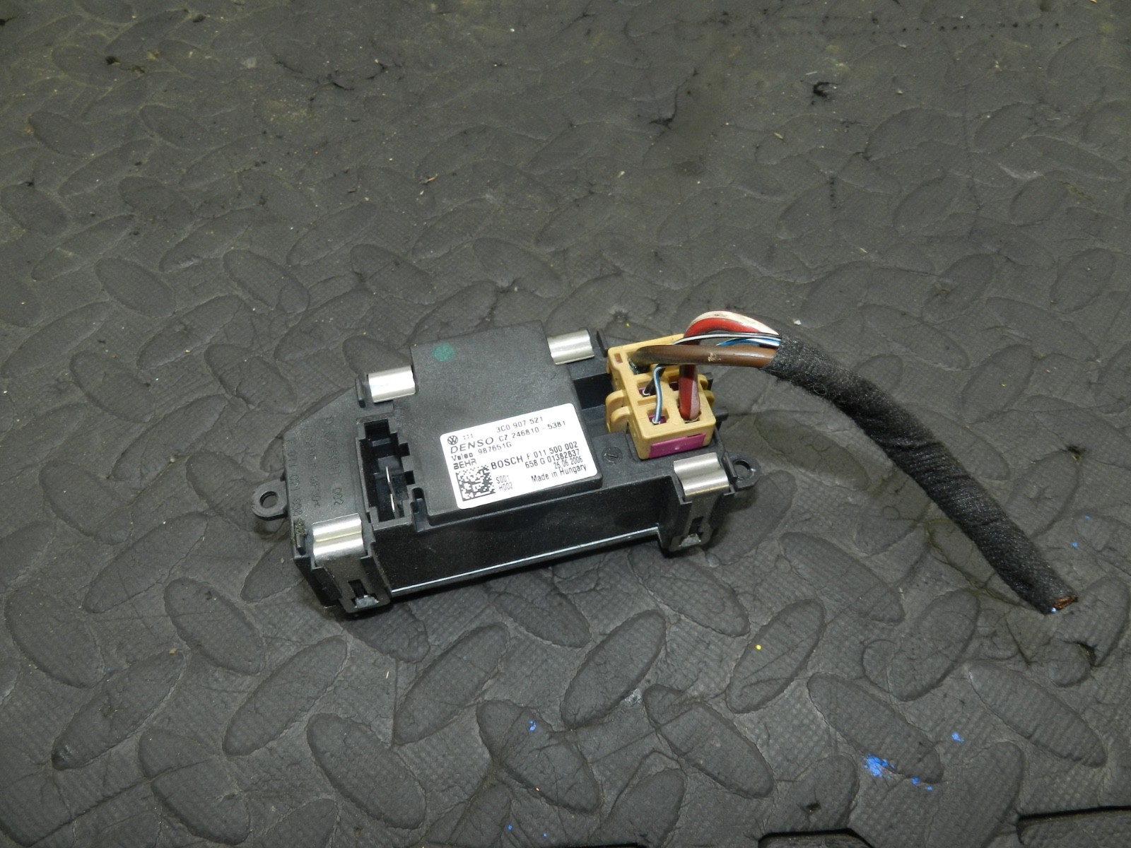 179. 2006 VOLKSWAGEN TOURAN. HEATER BLOWER RESISTOR - Image 3
