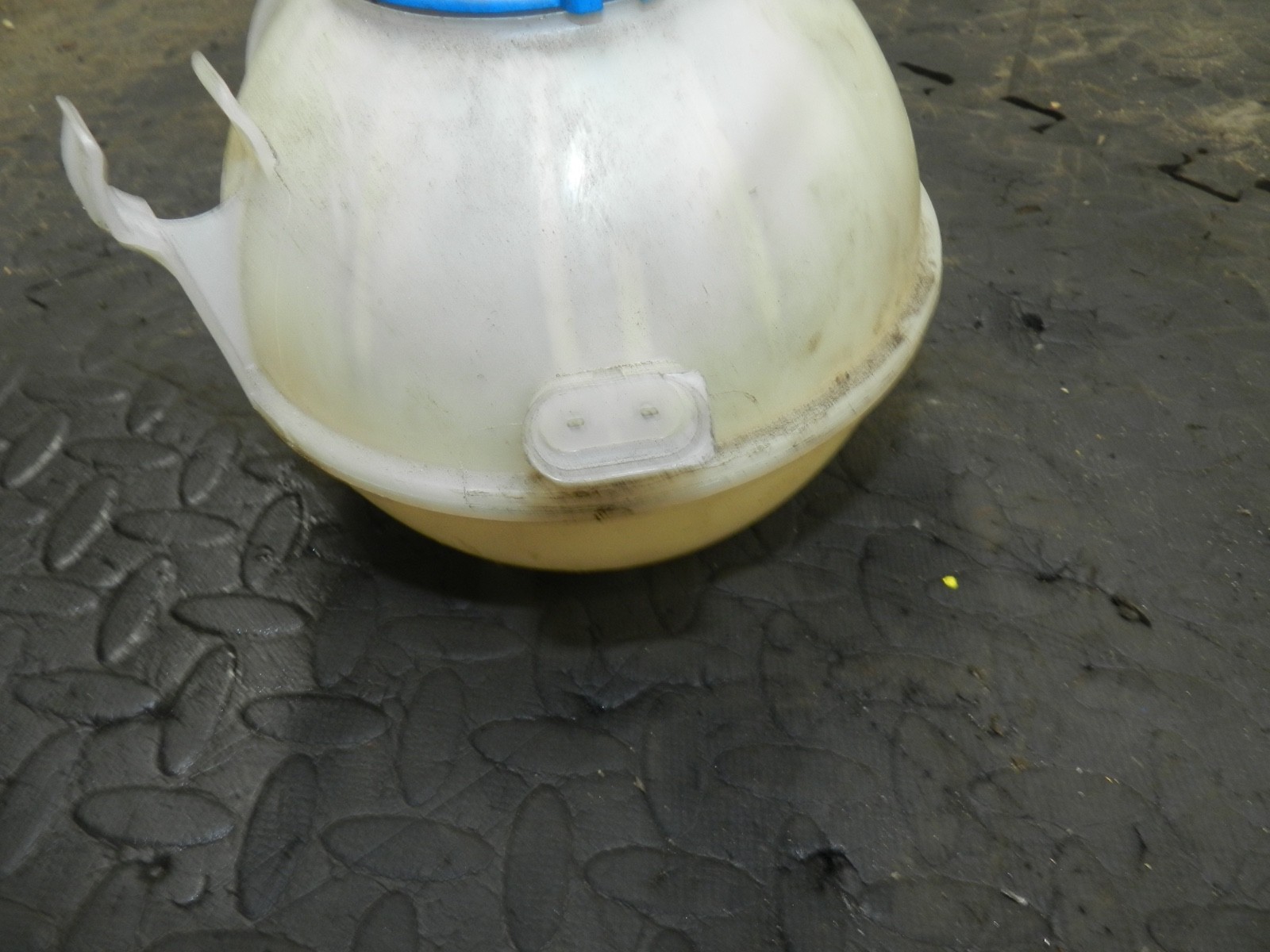 179. 2006 VOLKSWAGEN TOURAN. COOLANT BOTTLE TANK RESERVOIR - Image 4