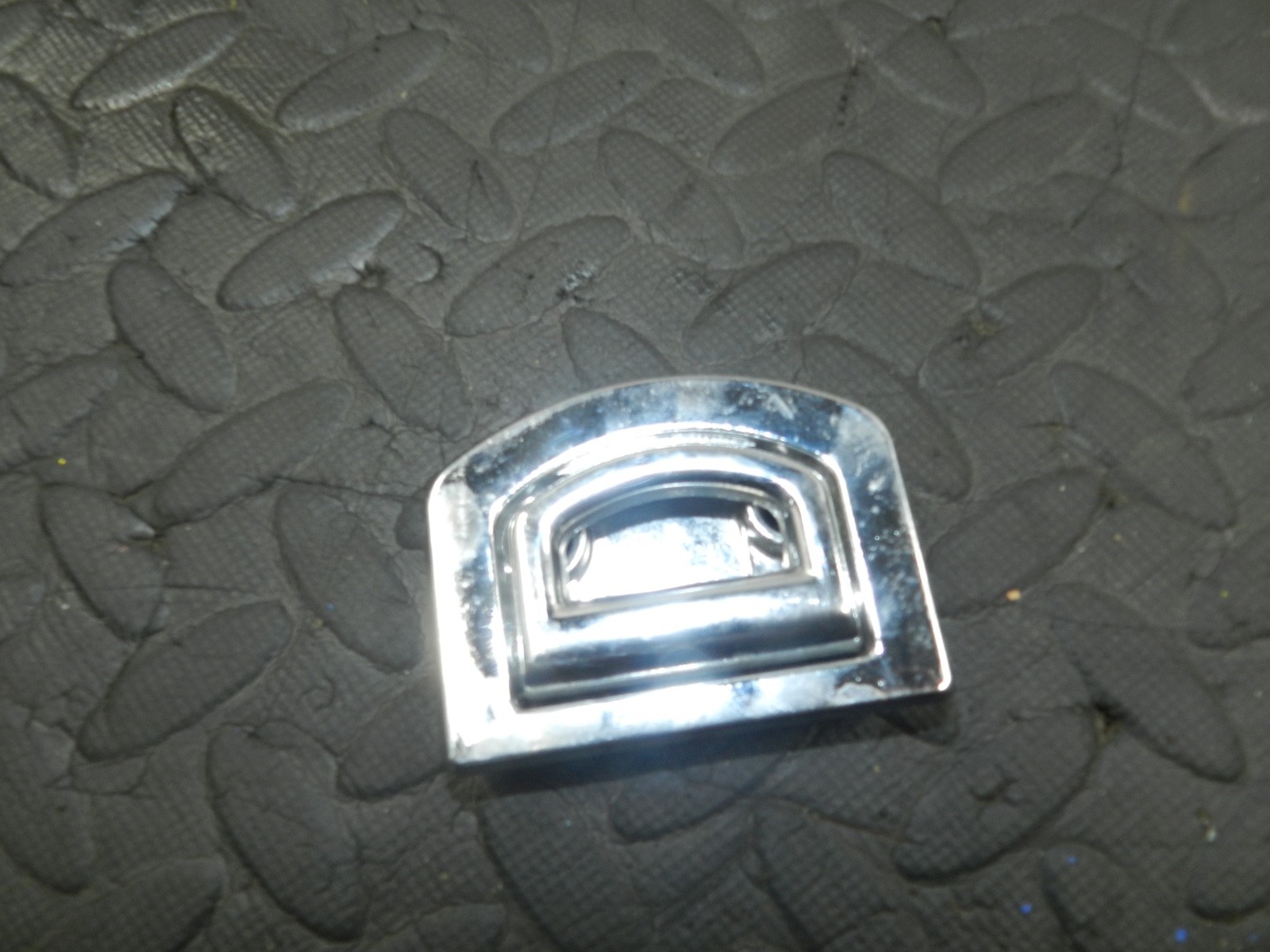 179. 2006 VOLKSWAGEN TOURAN. BOOT TIE DOWN - Image 2
