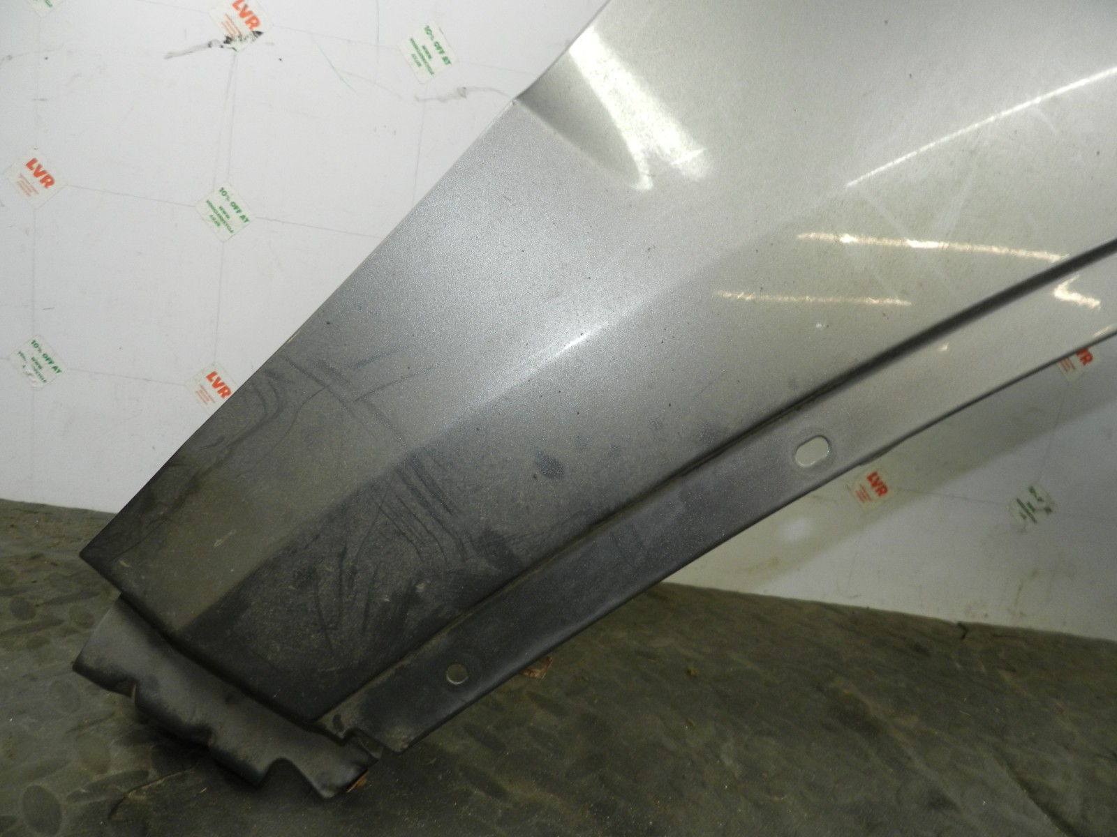 172. 2011 JEEP GRAND CHEROKEE MK4 WK2. DRIVER SIDE WING IN GREY SCRATCHED - Image 5