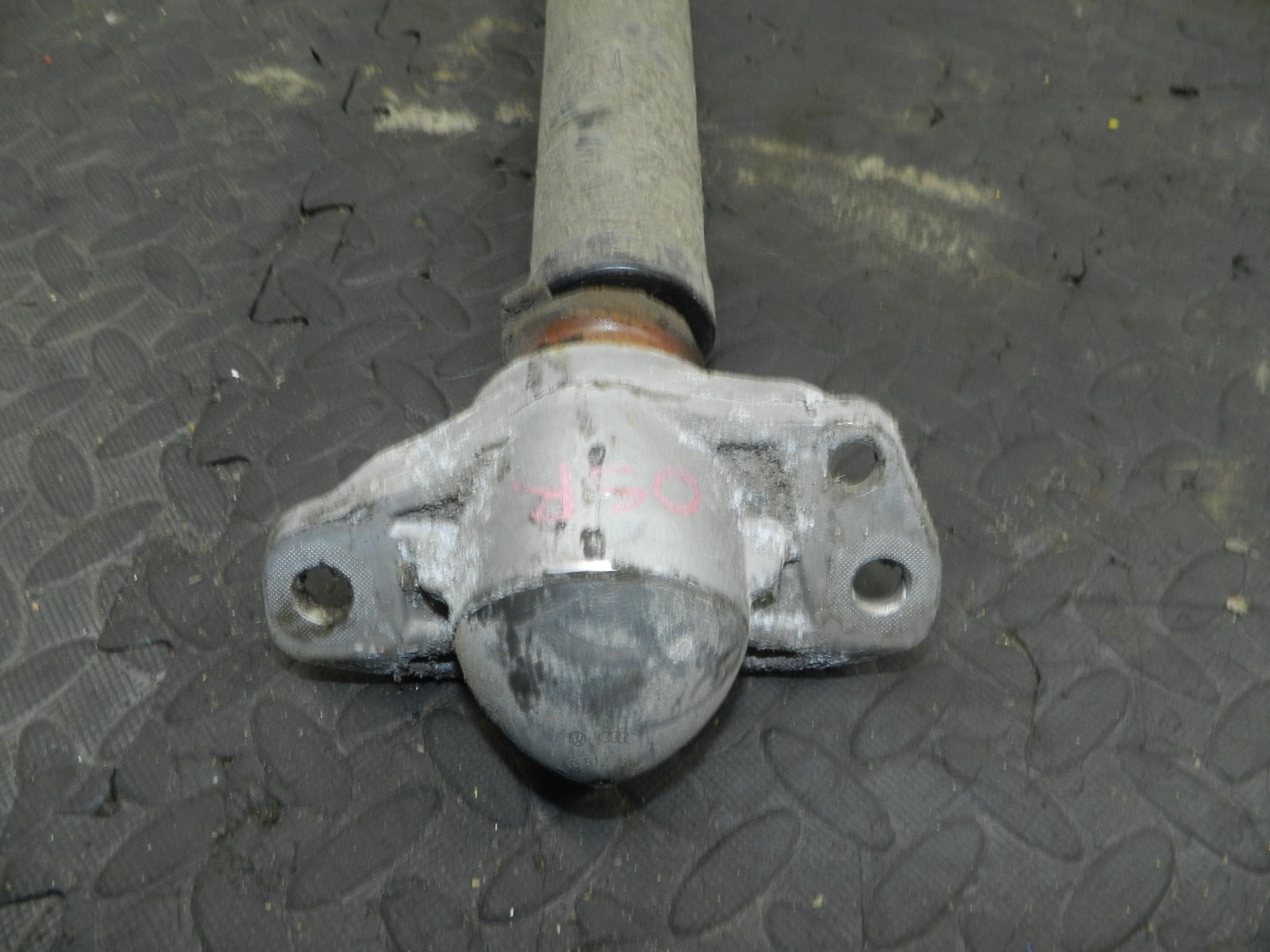 179. 2006 VOLKSWAGEN TOURAN. DRIVER SIDE REAR SHOCK ABSORBER - Image 4