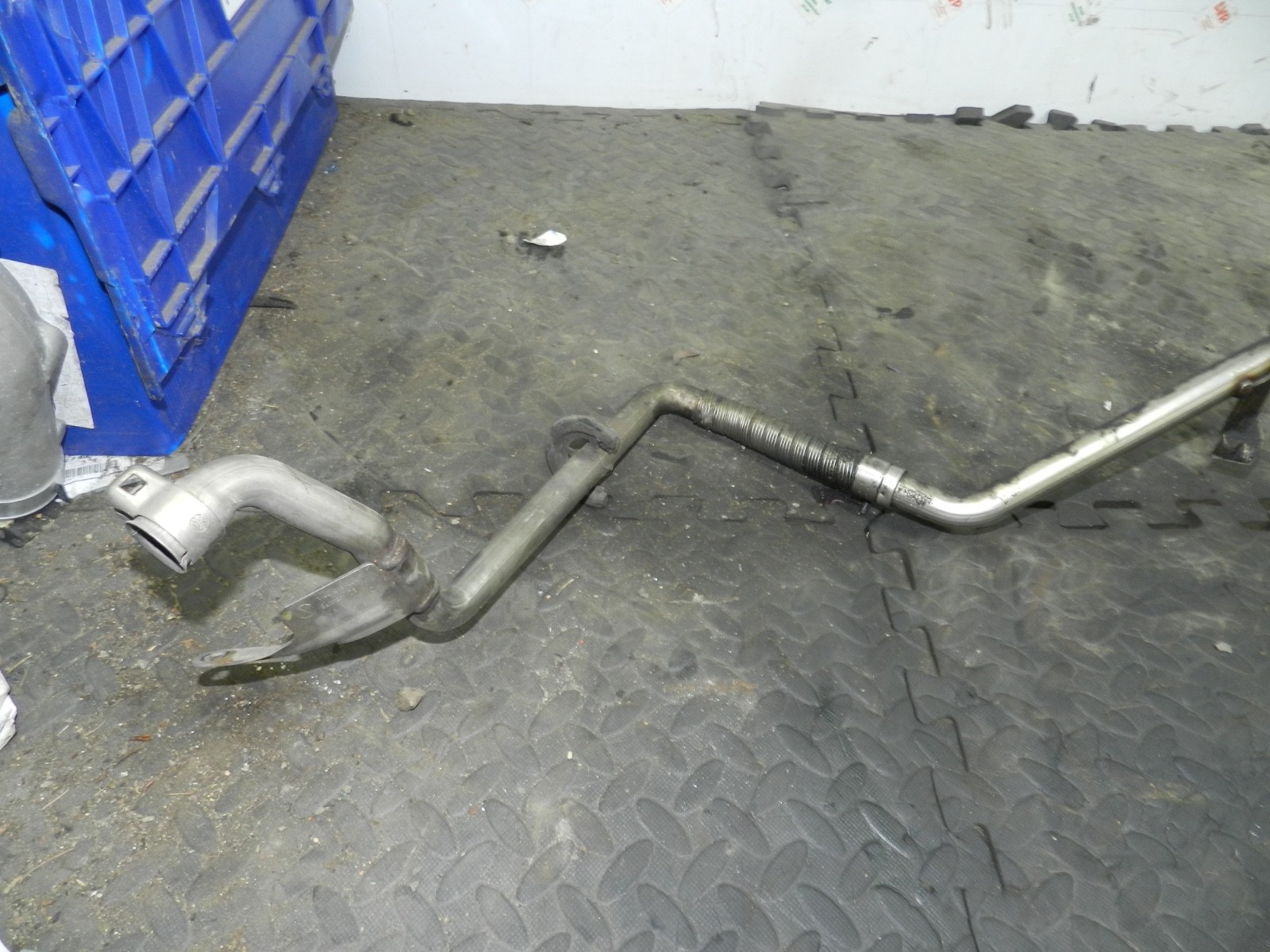 179. 2006 VOLKSWAGEN TOURAN. WEBASCO EXHAUST PIPE - Image 2