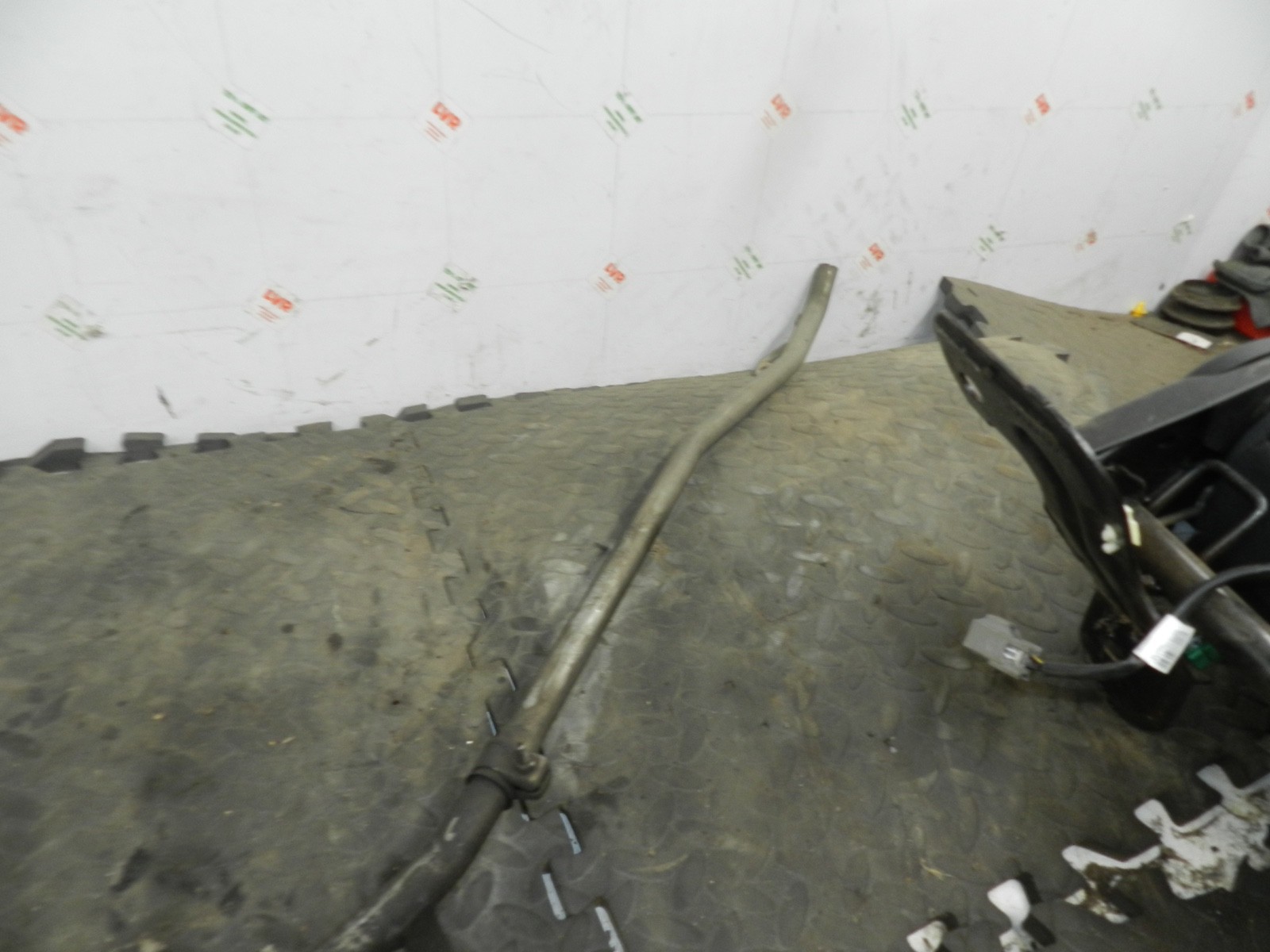 179. 2006 VOLKSWAGEN TOURAN. WEBASCO EXHAUST PIPE - Image 4
