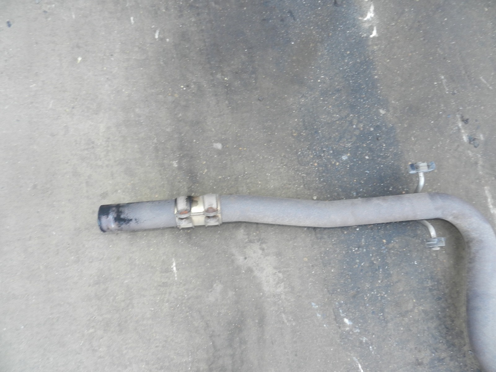 179. 2006 VOLKSWAGEN TOURAN. EXHAUST MIDDLE AND REAR BOXES - Image 2
