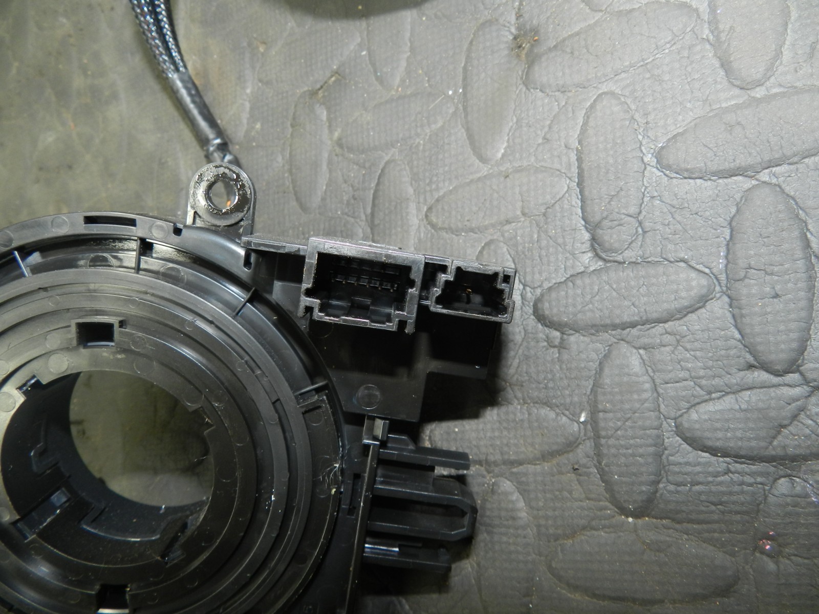 180. 2018 RENAULT KOLEOS MK2. STEERING WHEEL AIR BAG CLOCK RING SQUIB - Image 7