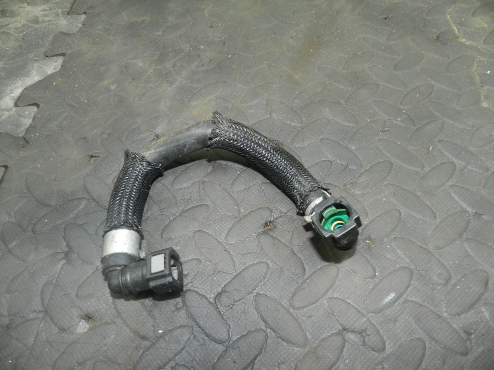 180. 2018 RENAULT KOLEOS MK2. DIESEL FUEL PIPE