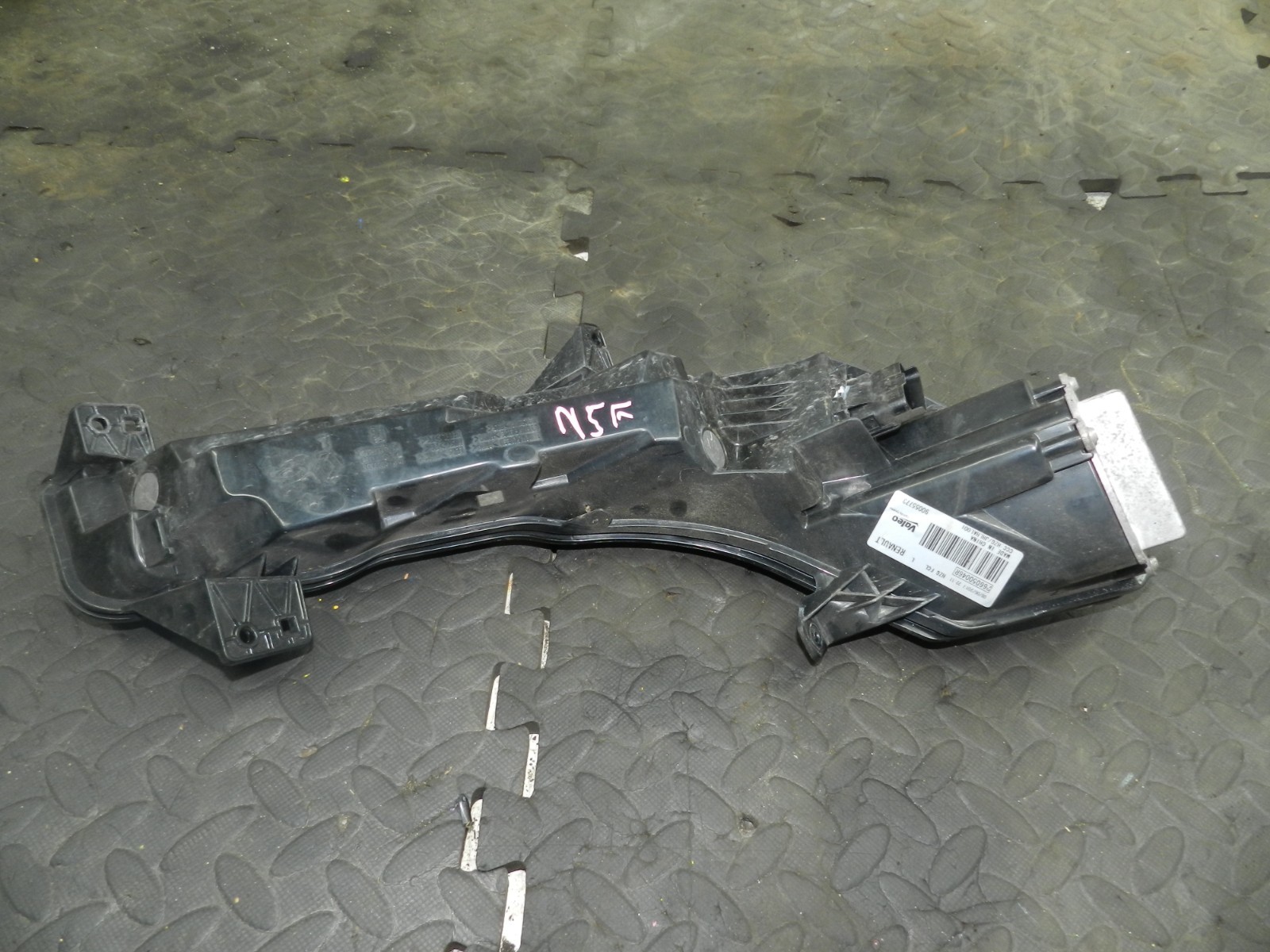 180. 2018 RENAULT KOLEOS MK2. PASSENGER SIDE FRONT DRL RUNNING LIGHT - Image 5