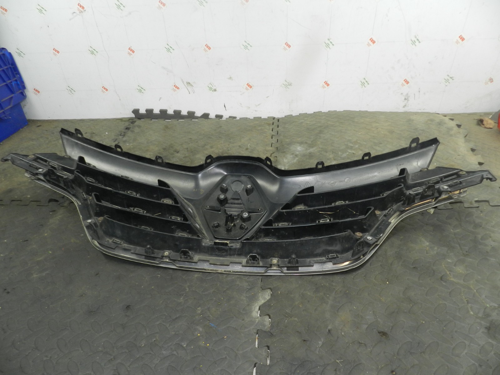 180. 2018 RENAULT KOLEOS MK2. FRONT GRILLE GRILL 623108912R - Image 5