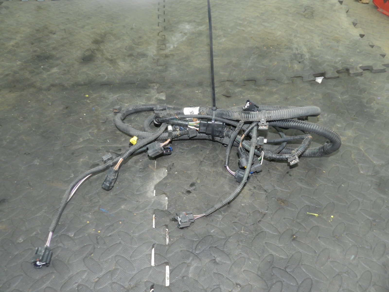 180. 2018 RENAULT KOLEOS MK2. FRONT BUMPER WIRING LOOM 240700817R - Image 2