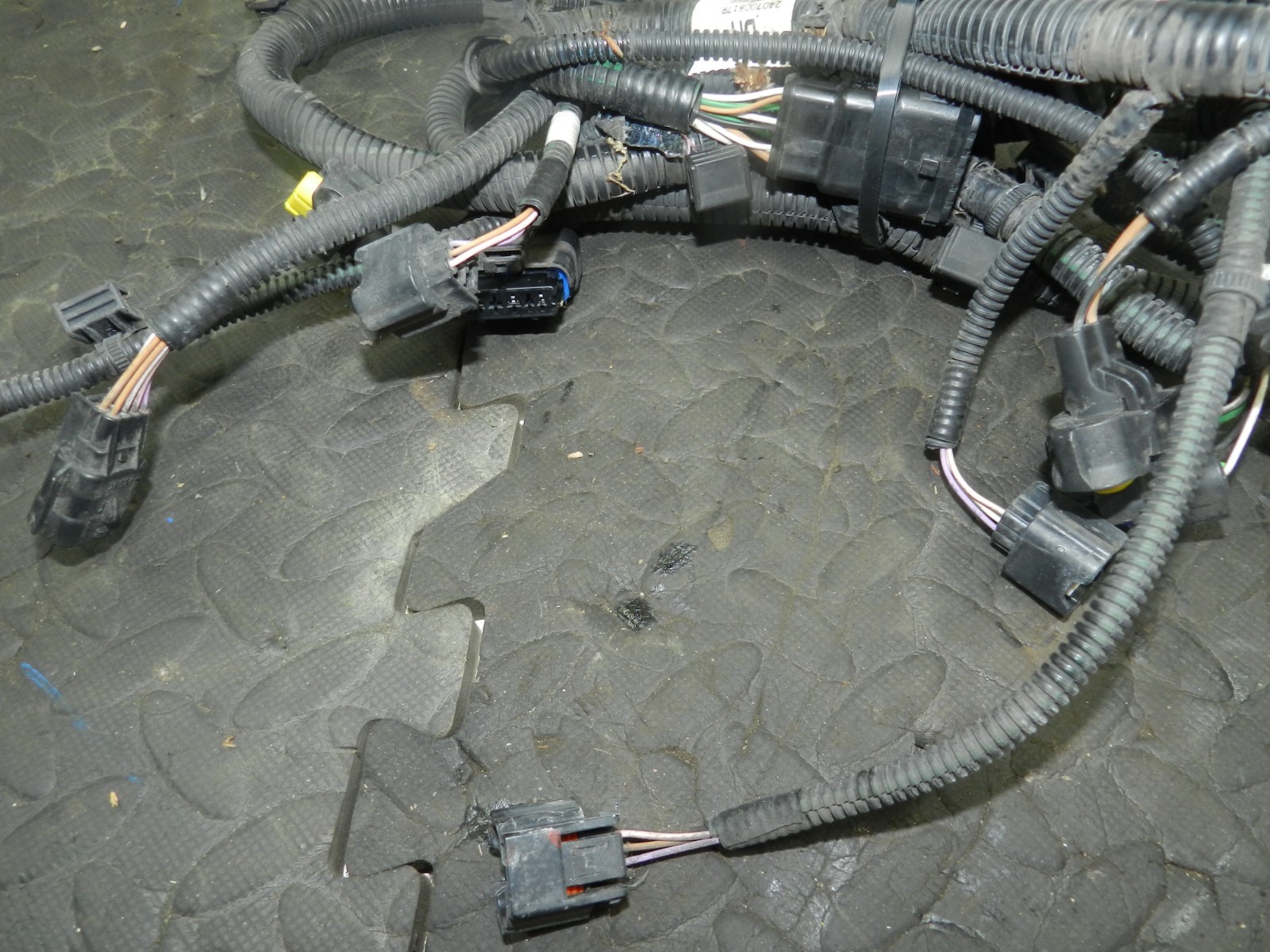 180. 2018 RENAULT KOLEOS MK2. FRONT BUMPER WIRING LOOM 240700817R - Image 4