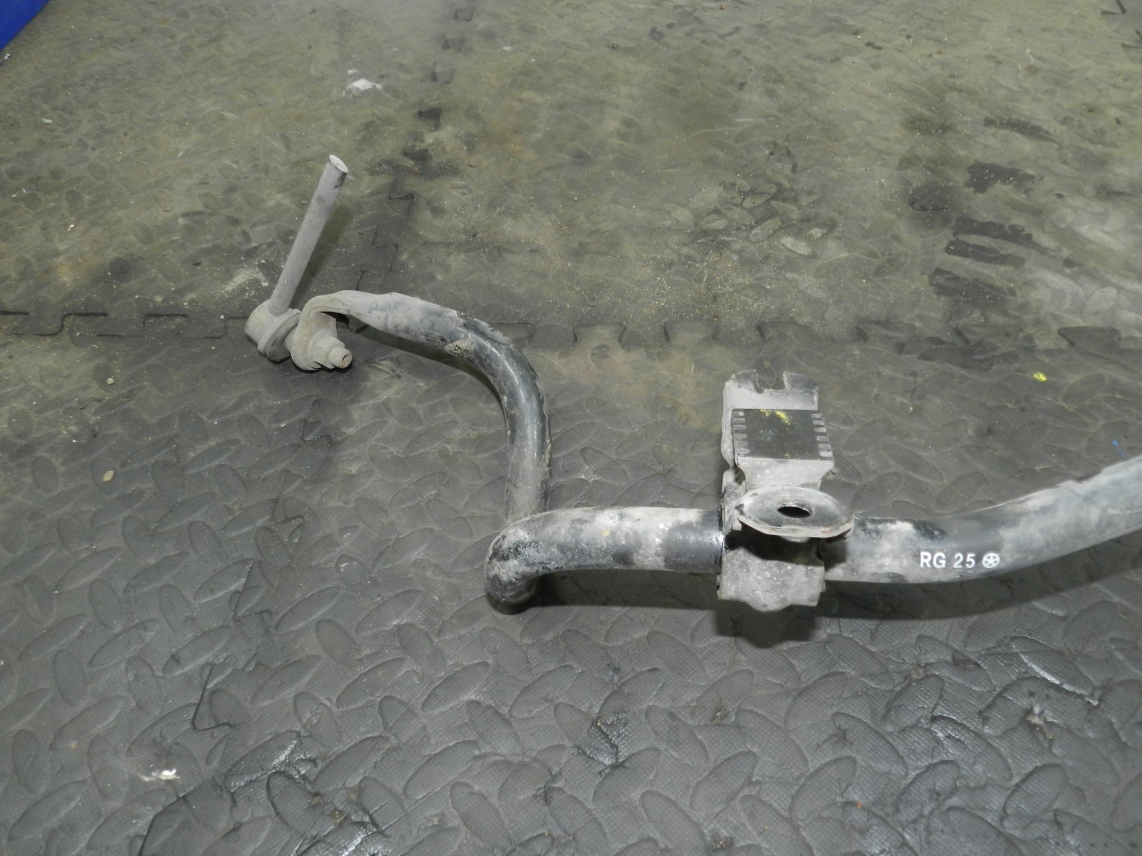180. 2018 RENAULT KOLEOS MK2. FRONT ANTI ROLL BAR - Image 3