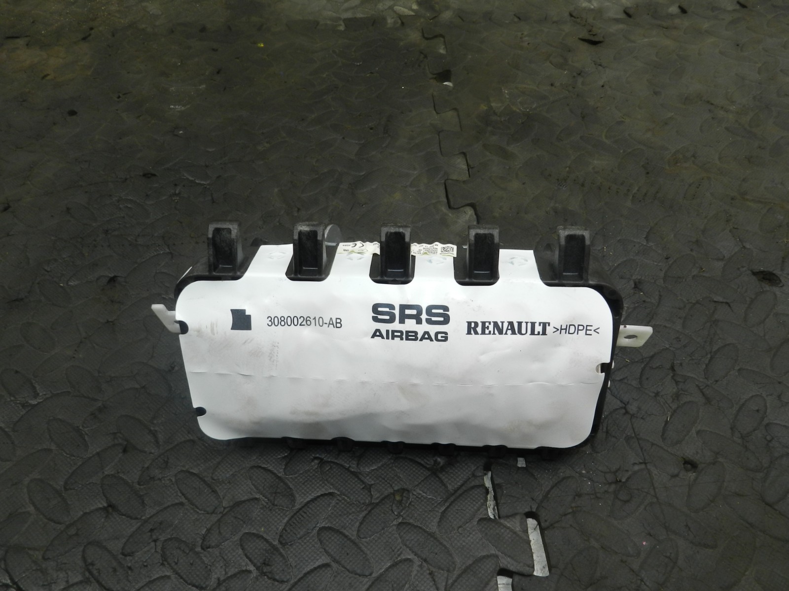 180. 2018 RENAULT KOLEOS MK2. PASSENGER DASH BOARD AIR BAG - Image 4