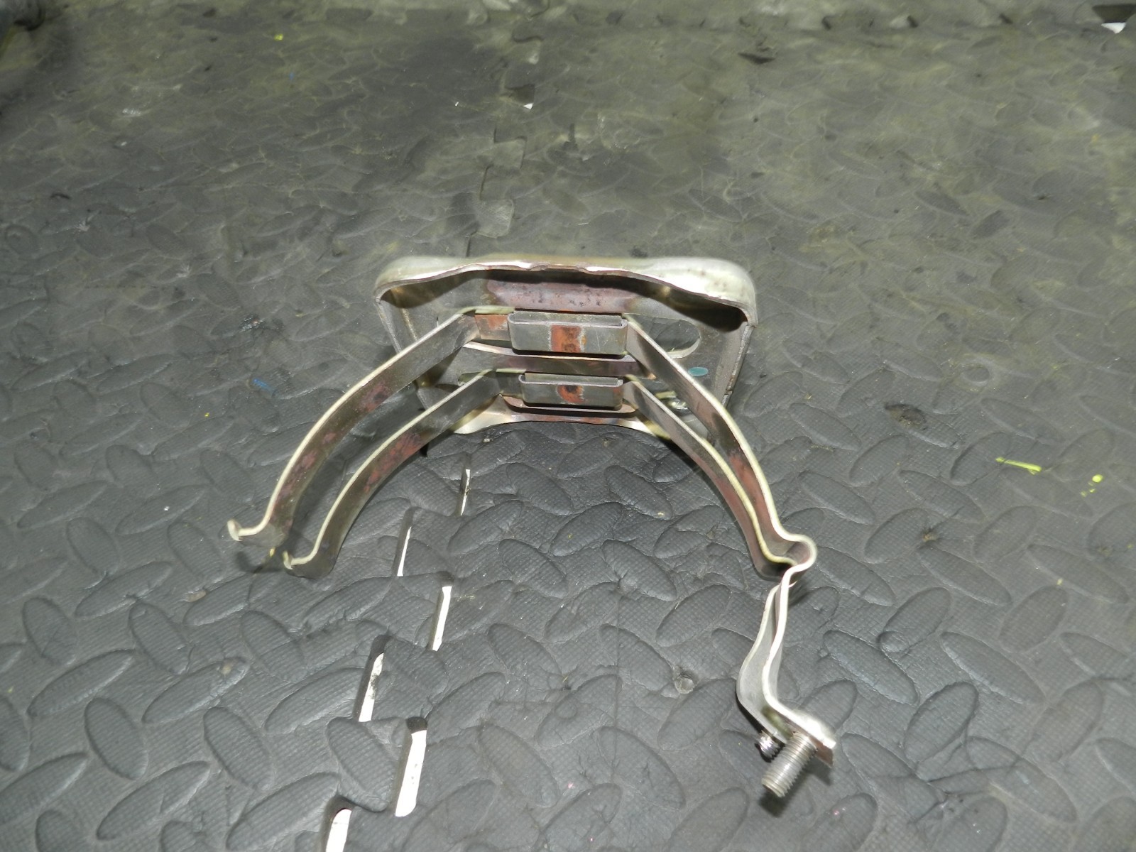 180. 2018 RENAULT KOLEOS MK2. CATALYTIC CONVERTER MOUNT BRACKET - Image 2