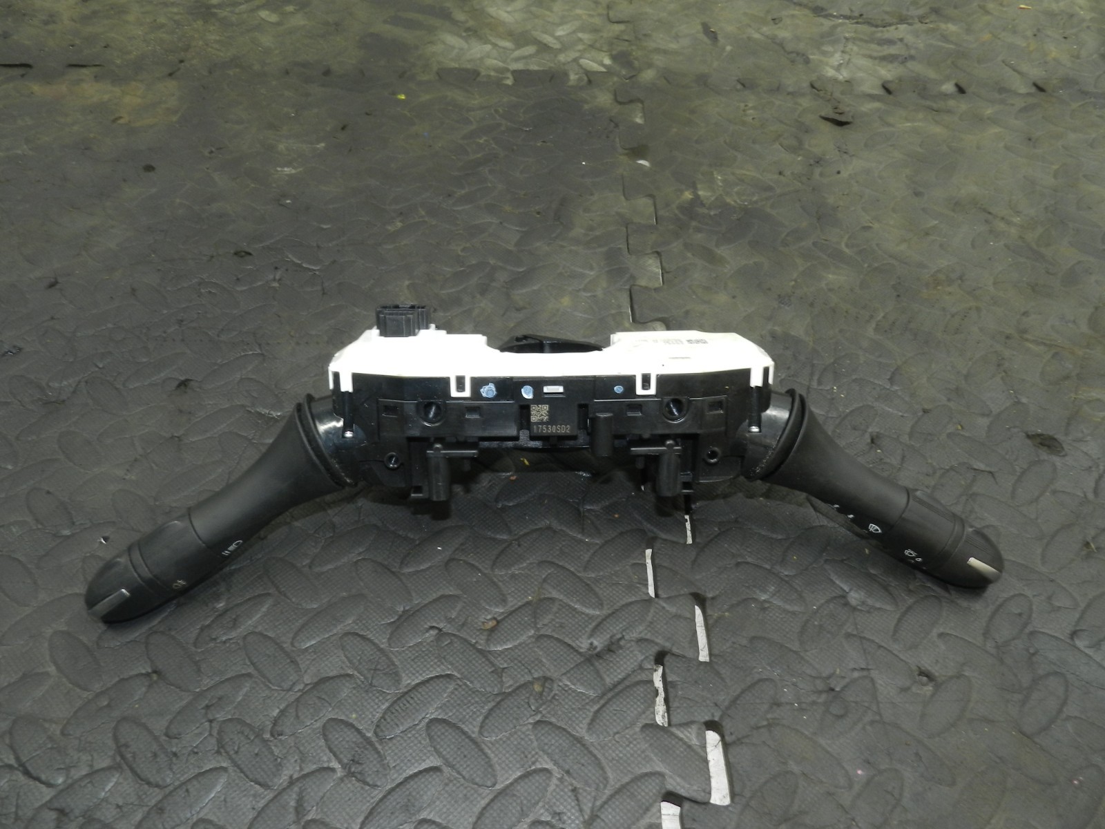 180. 2018 RENAULT KOLEOS MK2. STALKS INDICATOR / WIPER 255678341R - Image 3