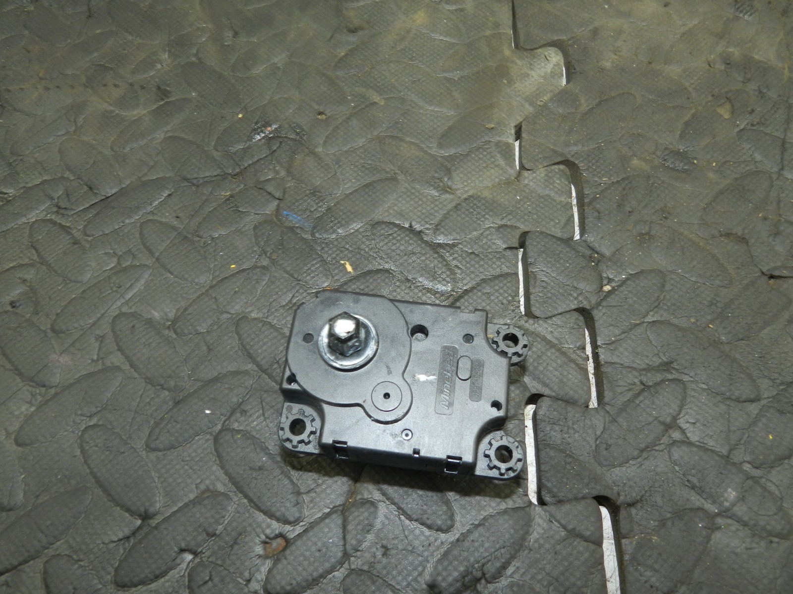 180. 2018 RENAULT KOLEOS MK2. HEATER CONTROL FLAP ACTUATOR MOTOR