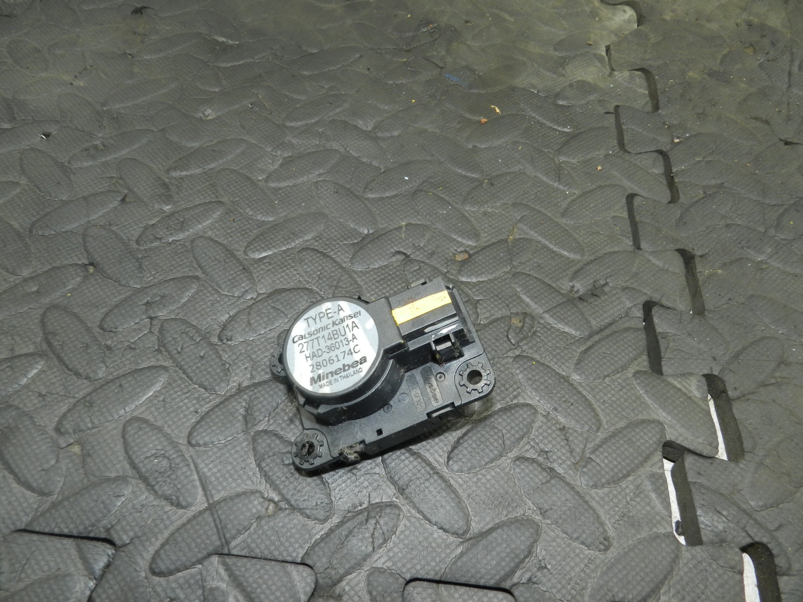 180. 2018 RENAULT KOLEOS MK2. HEATER CONTROL FLAP ACTUATOR MOTOR - Image 3