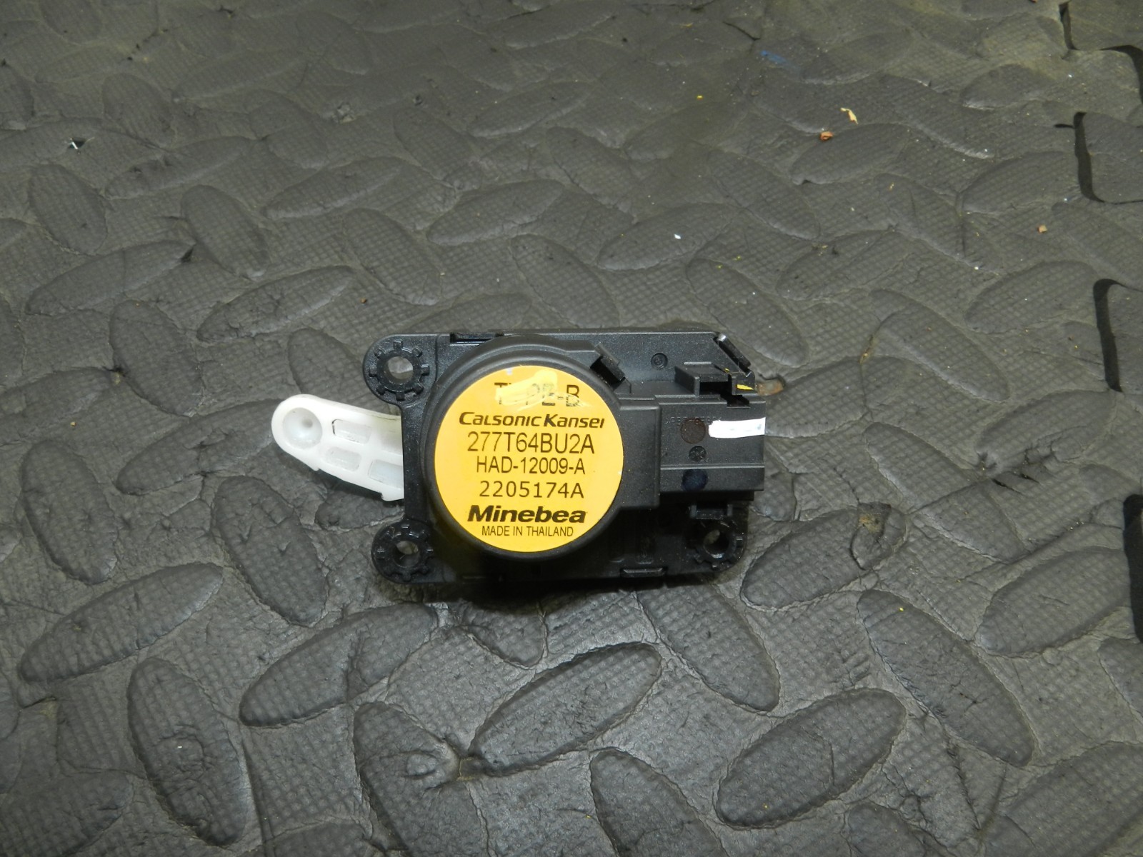180. 2018 RENAULT KOLEOS MK2. HEATER CONTROL FLAP ACTUATOR MOTOR