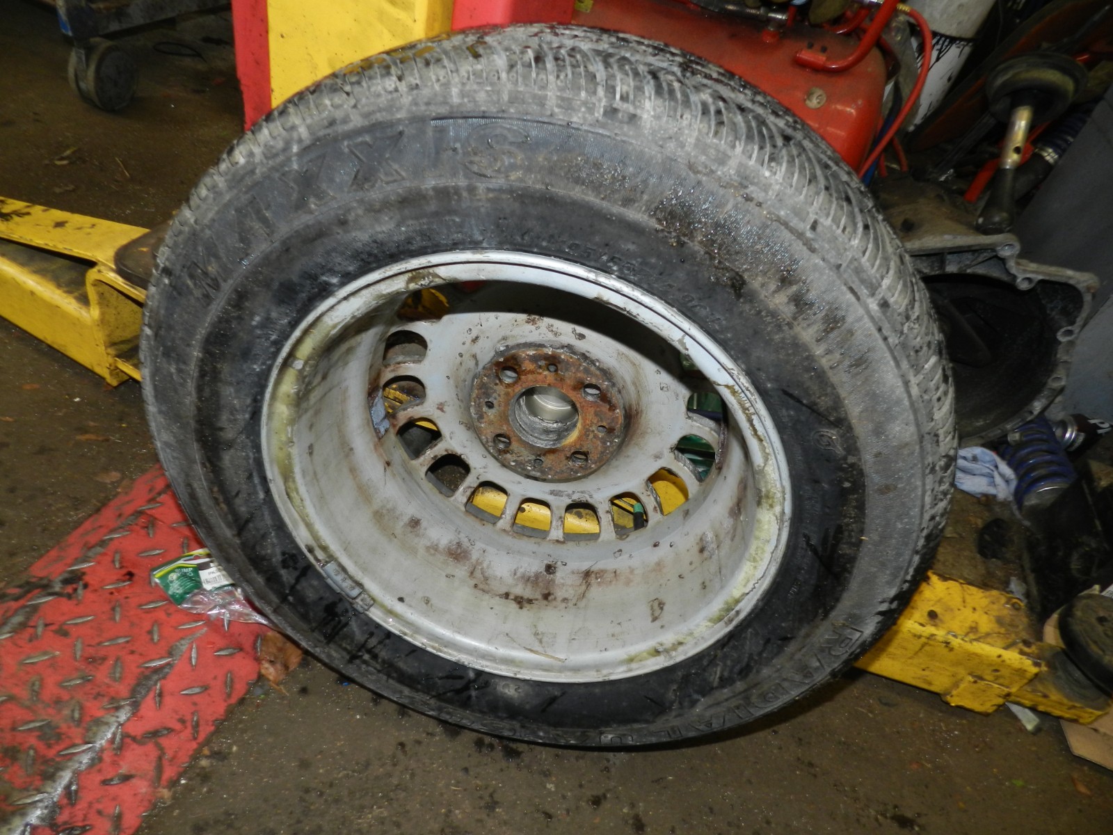 BMW SET OF 4 ALLOY WHEELS E30 - Image 4