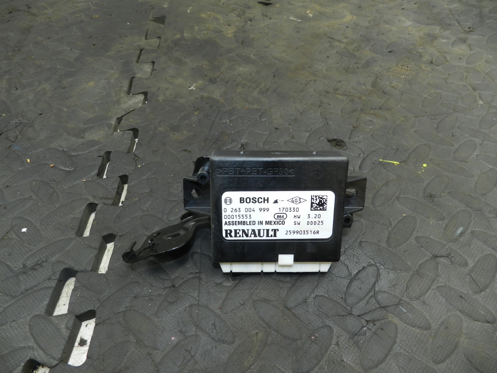 180. 2018 RENAULT KOLEOS MK2. 259903516R ECU PARKING SENSOR MODULE - Image 3