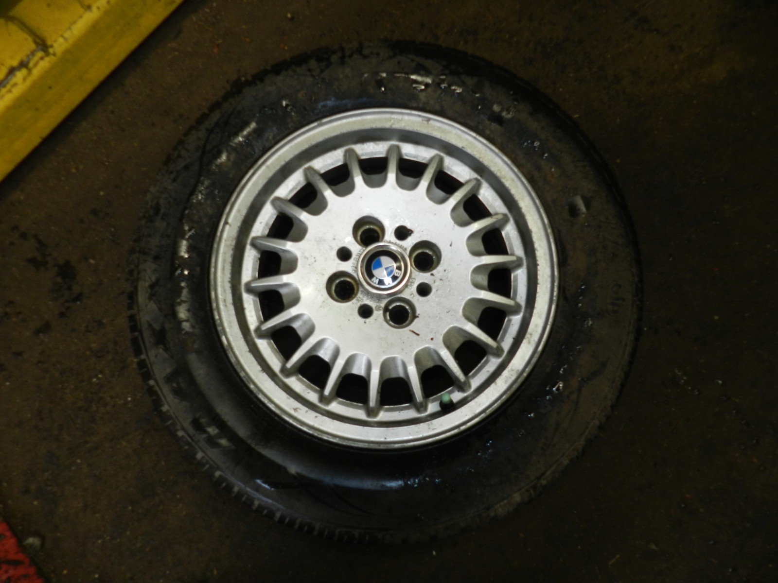 BMW SET OF 4 ALLOY WHEELS E30 - Image 6