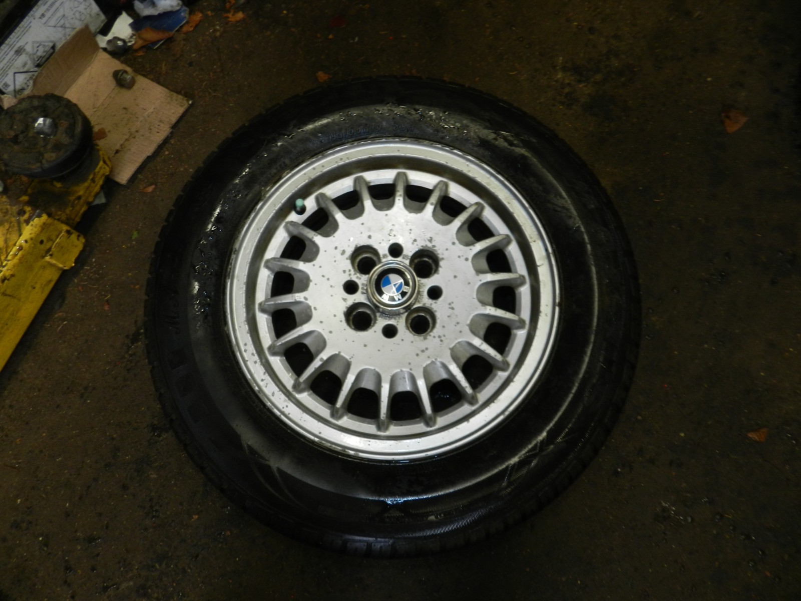 BMW SET OF 4 ALLOY WHEELS E30 - Image 9