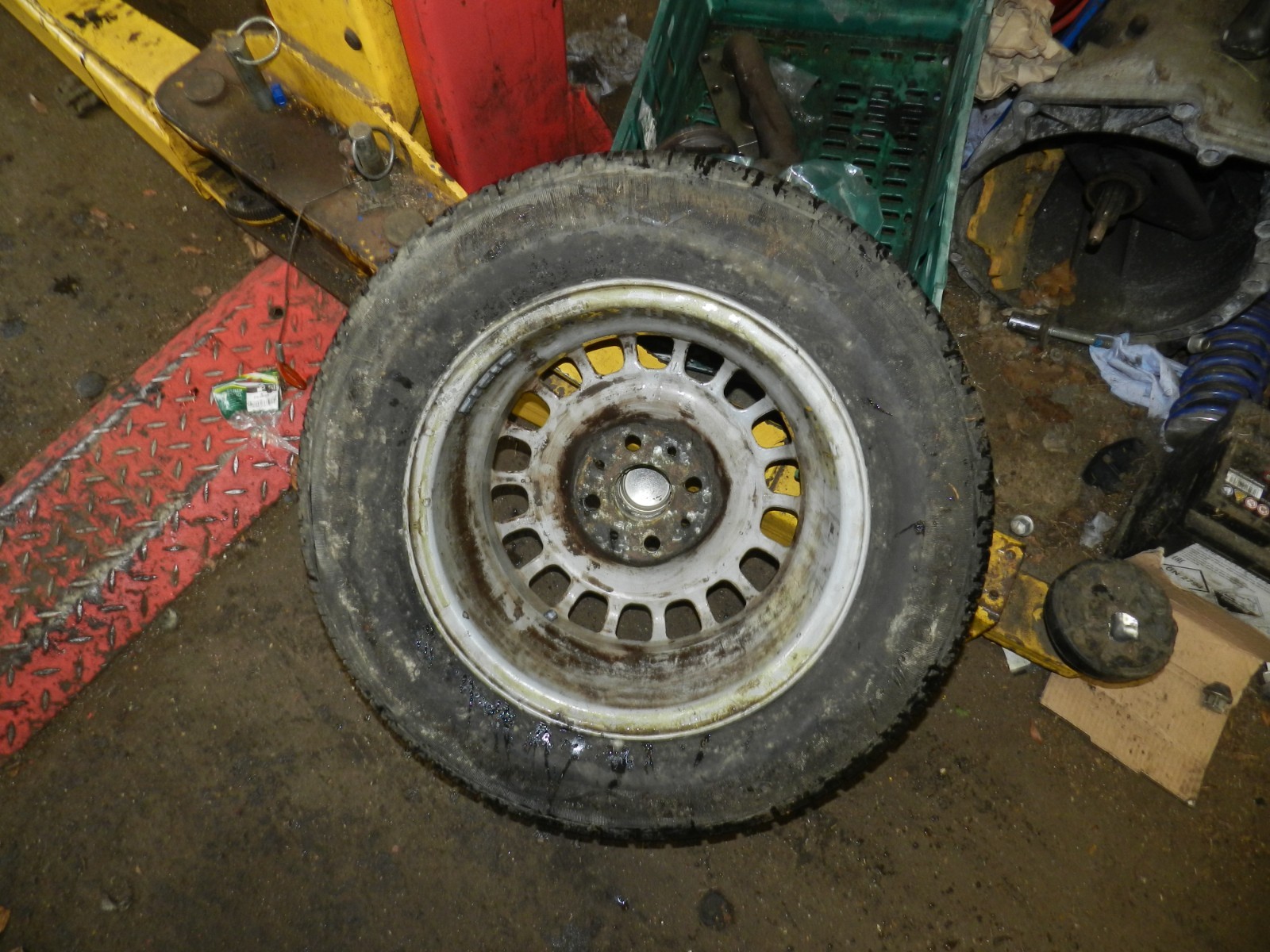 BMW SET OF 4 ALLOY WHEELS E30 - Image 11