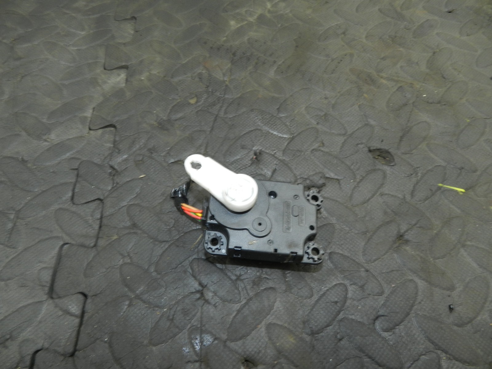 180. 2018 RENAULT KOLEOS MK2. HEATER CONTROL FLAP ACTUATOR MOTOR