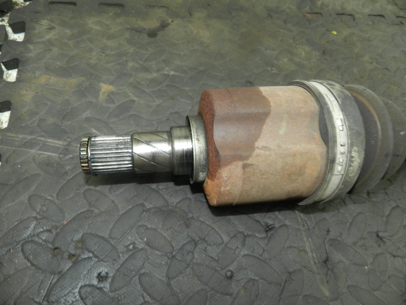 180. 2018 RENAULT KOLEOS MK2. PASSENGER SIDE FRONT DRIVE SHAFT - Image 4