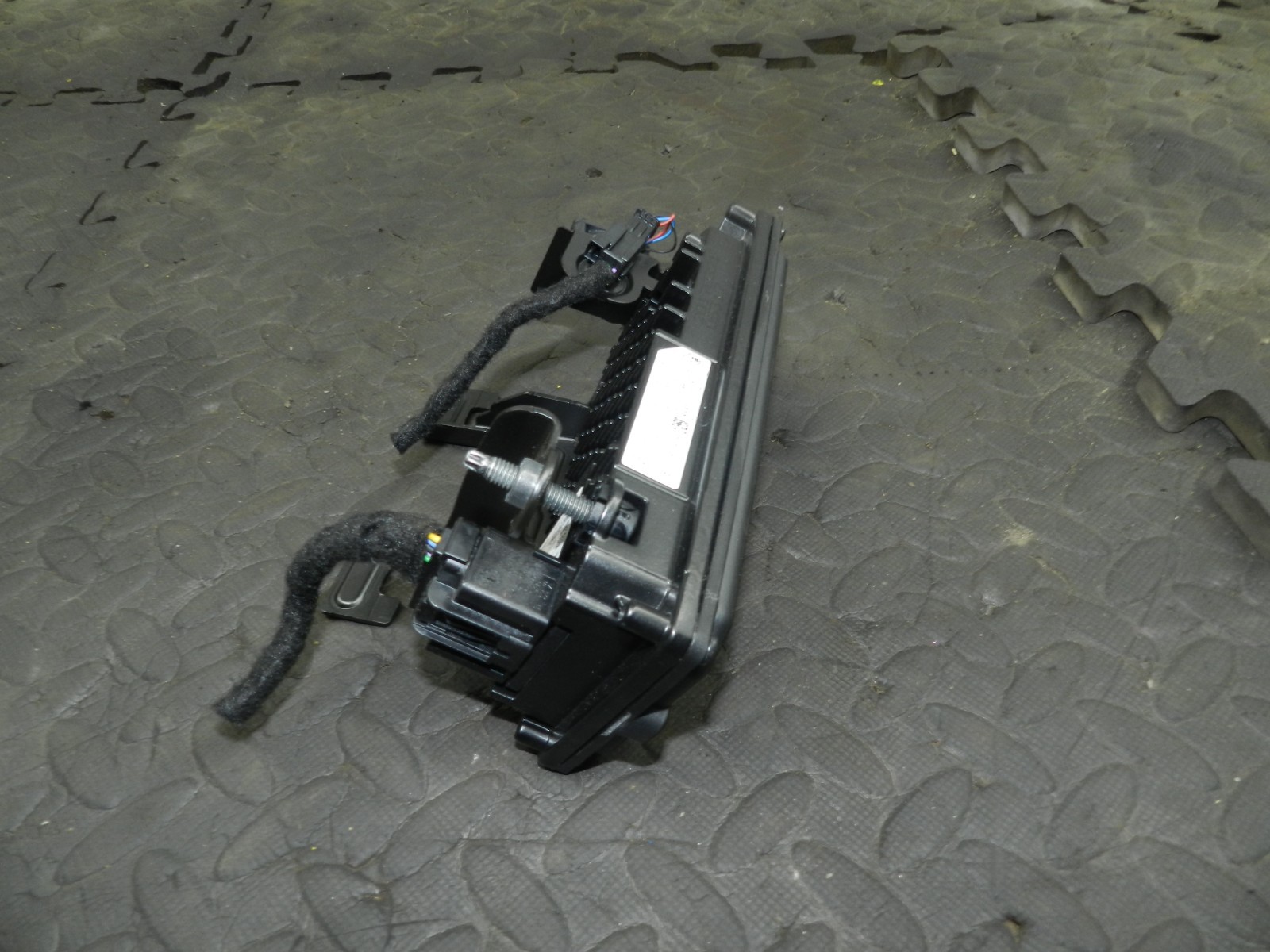 180. 2018 RENAULT KOLEOS MK2. FRONT WINDSCREEN CAMERA SENSOR MODULE 284625670R - Image 2