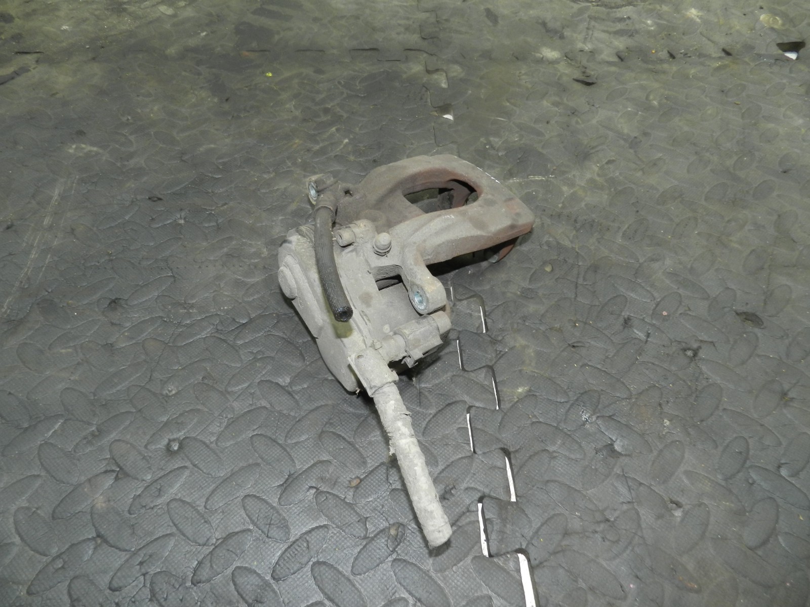 180. 2018 RENAULT KOLEOS MK2. PASSENGER REAR BRAKE CALIPER ELECTRIC HANDBRAKE - Image 2