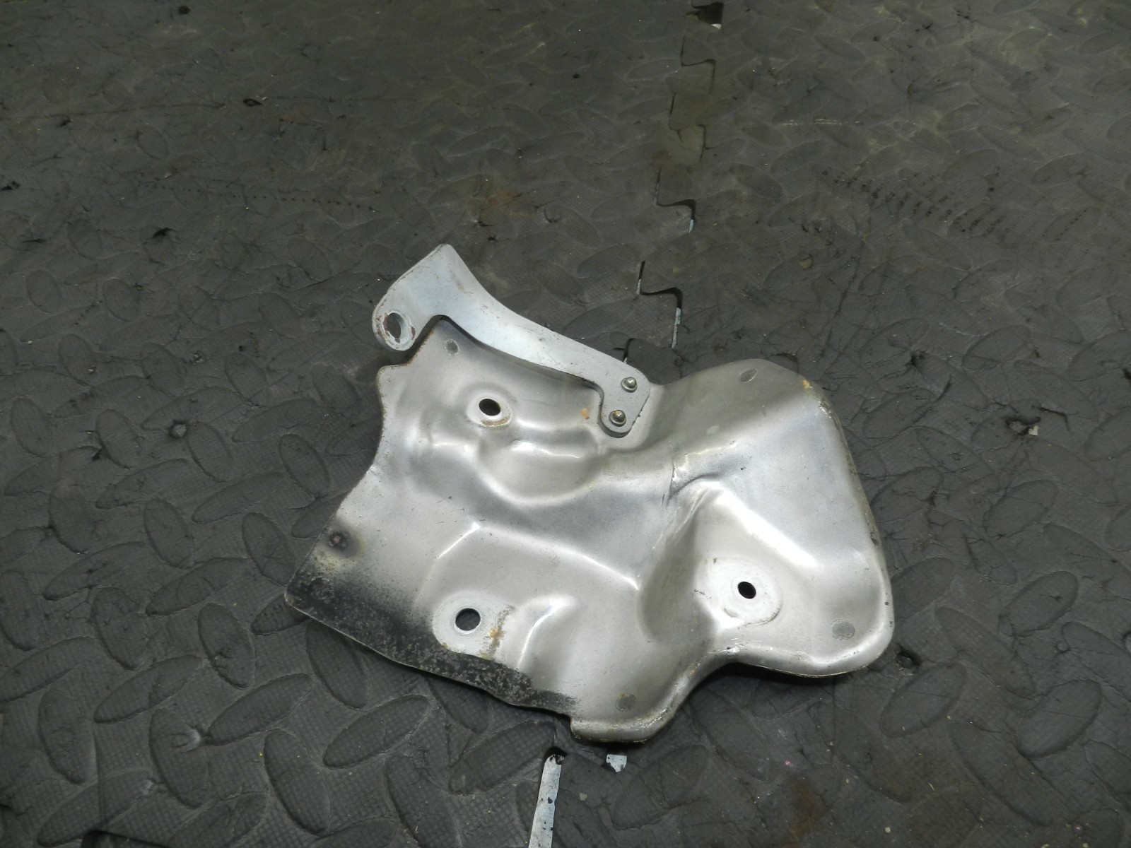 180. 2018 RENAULT KOLEOS MK2. EXHAUST HEAT SHIELD - Image 3