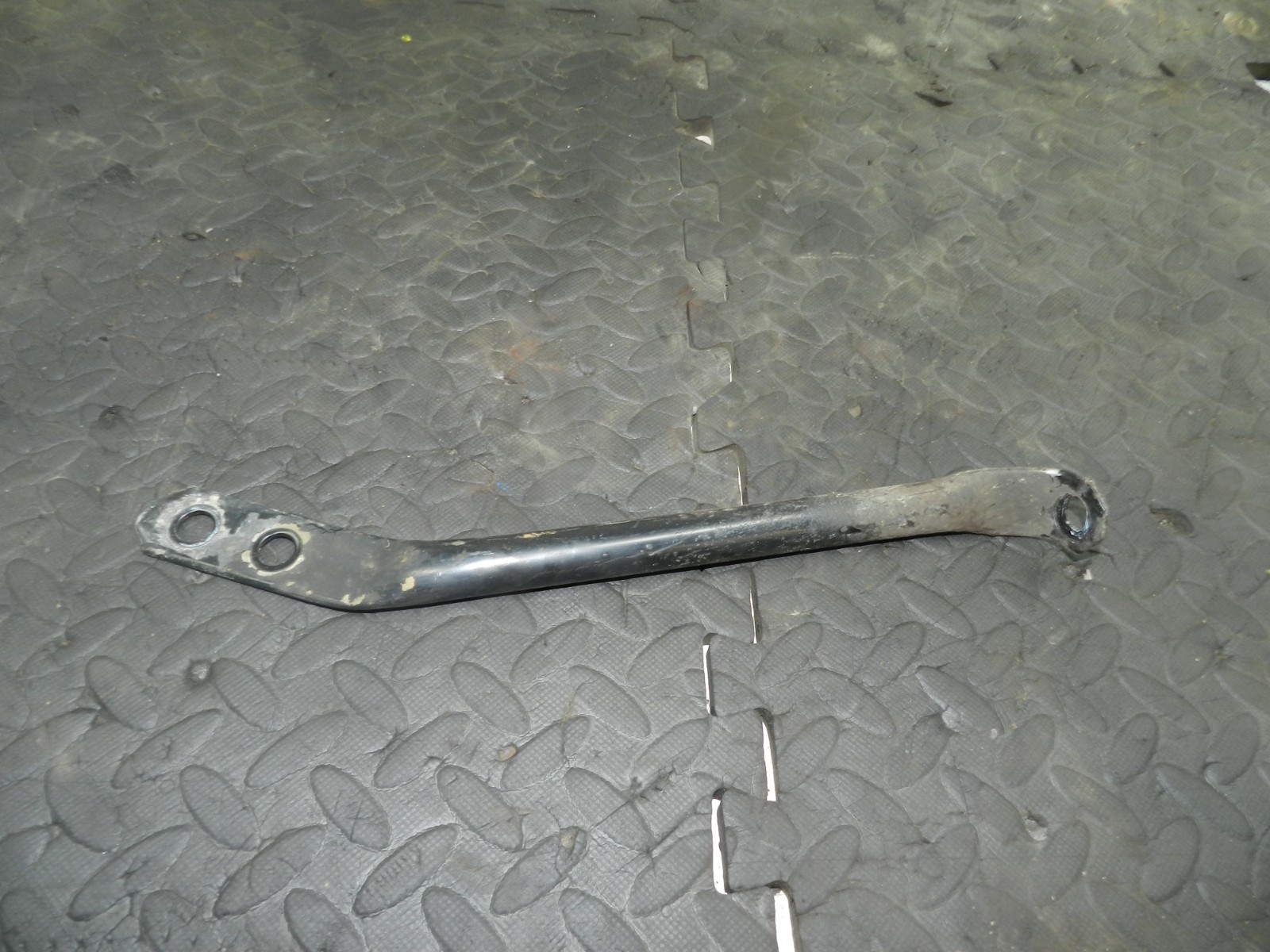 180. 2018 RENAULT KOLEOS MK2. PASSENGER SIDE REAR SUBFRAME MOUNT