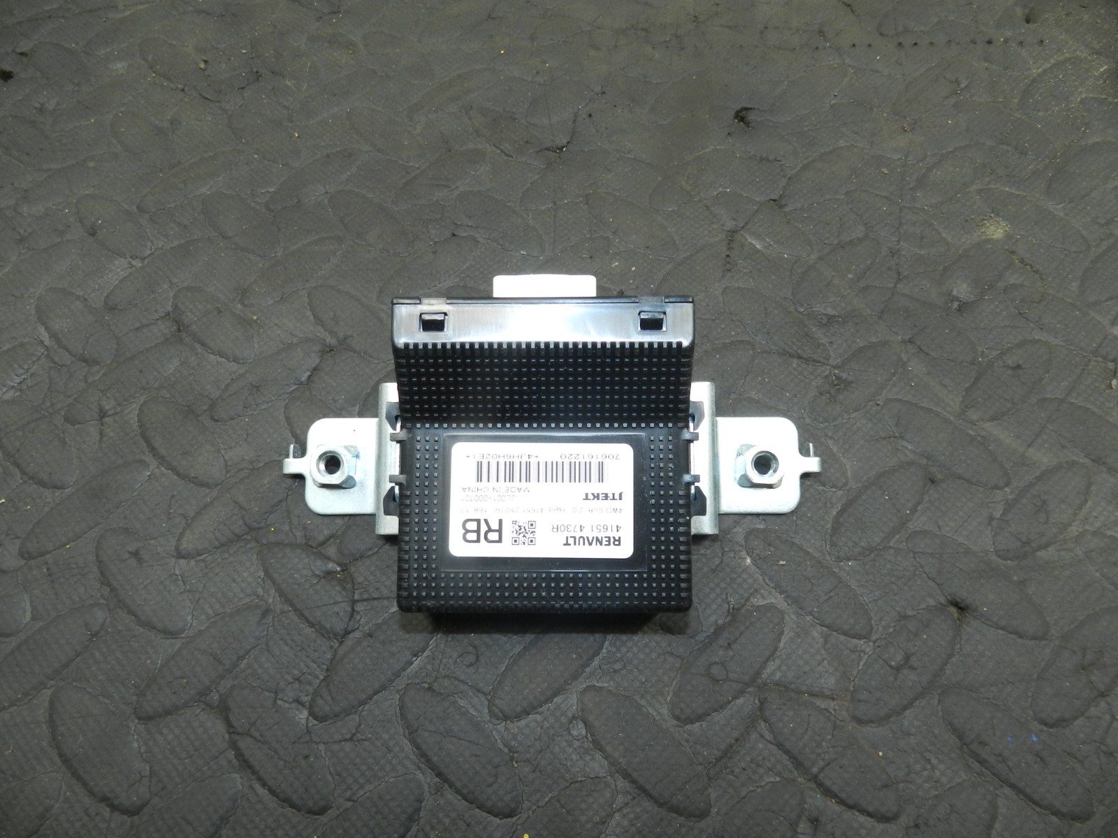 180. 2018 RENAULT KOLEOS MK2. 416514730R TRANSFER BOX DIFFERENTIAL CONTROL UNIT