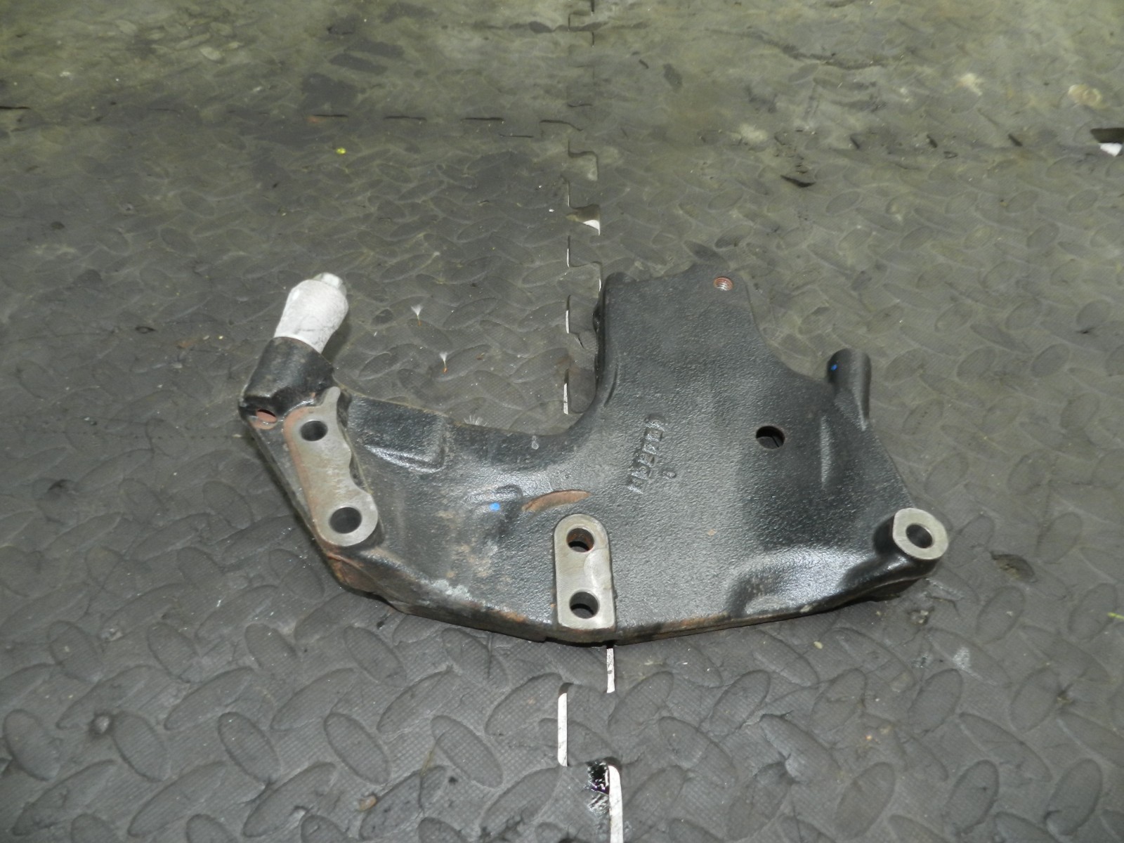 180. 2018 RENAULT KOLEOS MK2. ENGINE MOUNT FRAME - Image 3