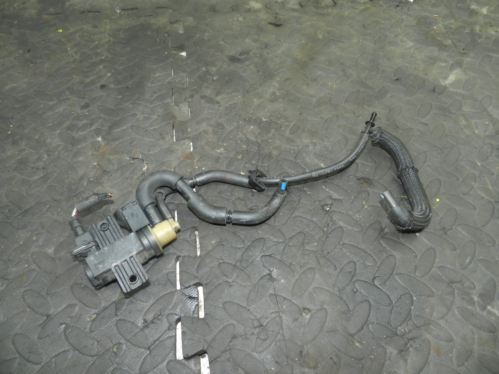 180. 2018 RENAULT KOLEOS MK2. VACUUM PUMP + PIPES SOLENOID - Image 2