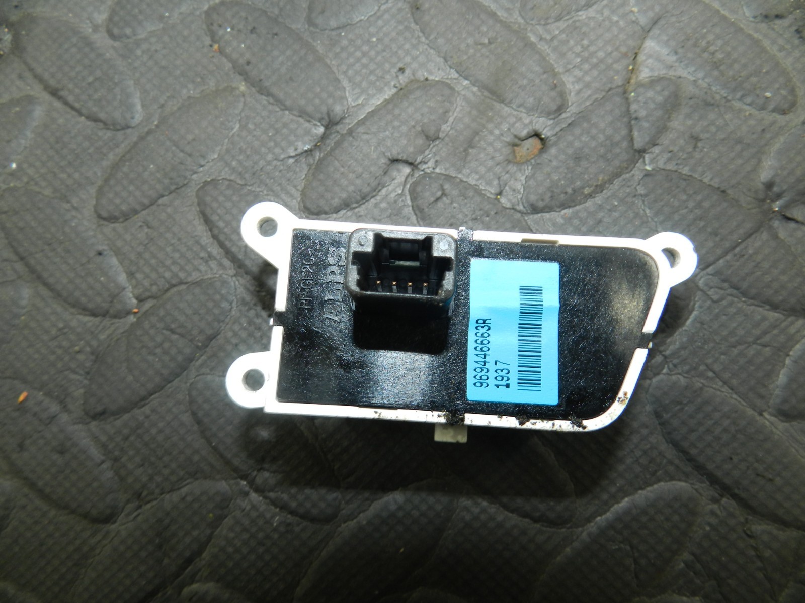 180. 2018 RENAULT KOLEOS MK2 969446663R GEARBOX SHIFT SELECTOR INDICATOR DISPLAY - Image 3