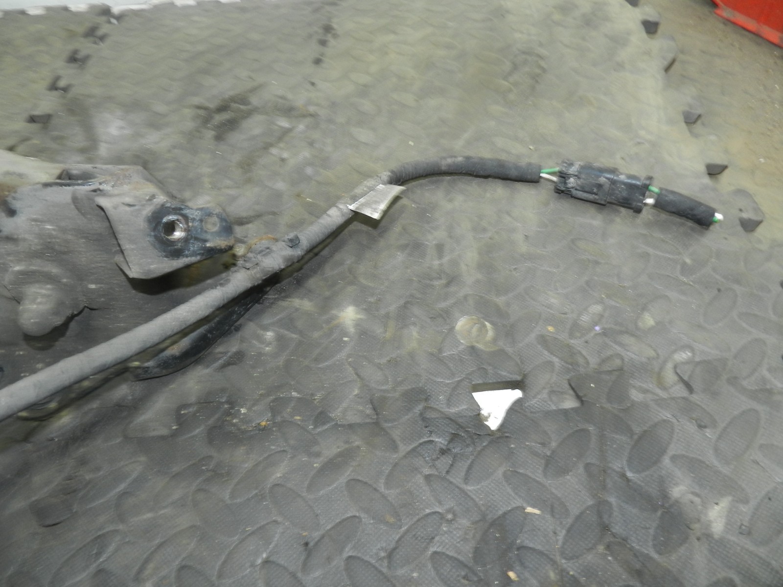 180. 2018 RENAULT KOLEOS MK2. DRIVER SIDE REAR WHEEL HUB STUB AXLE - Image 4