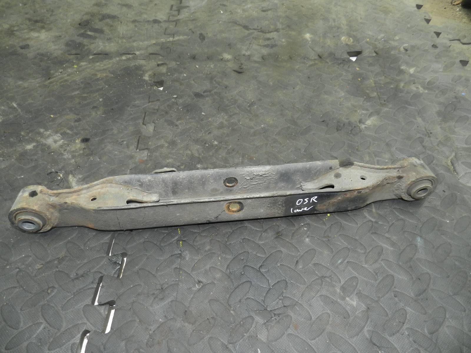 180. 2018 RENAULT KOLEOS MK2. DRIVER SIDE REAR LOWER SUSPENSION ARM - Image 2