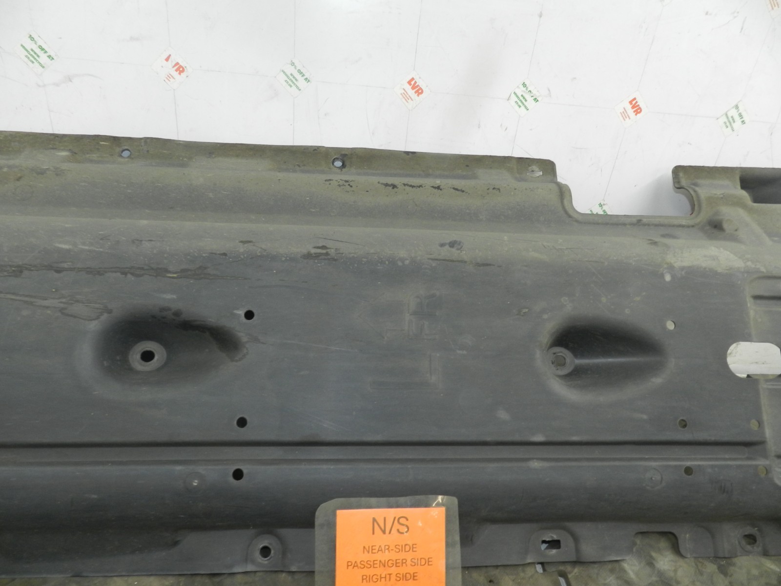 180. 2018 RENAULT KOLEOS MK2. PASSENGER SIDE UNDER CAR TRAY - Image 3