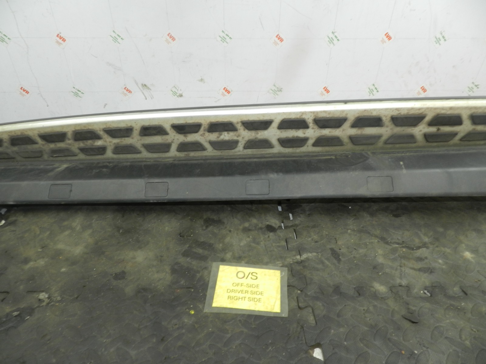 180. 2018 RENAULT KOLEOS MK2. DRIVER SIDE SKIRT STEP TRIM - Image 2