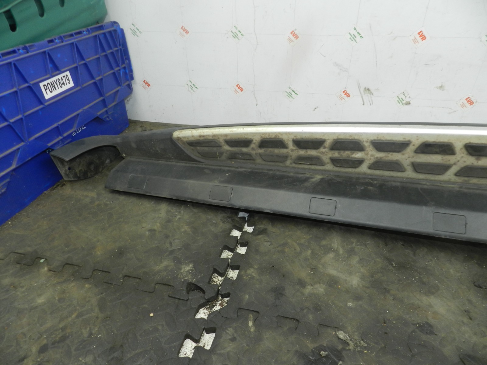 180. 2018 RENAULT KOLEOS MK2. DRIVER SIDE SKIRT STEP TRIM - Image 3