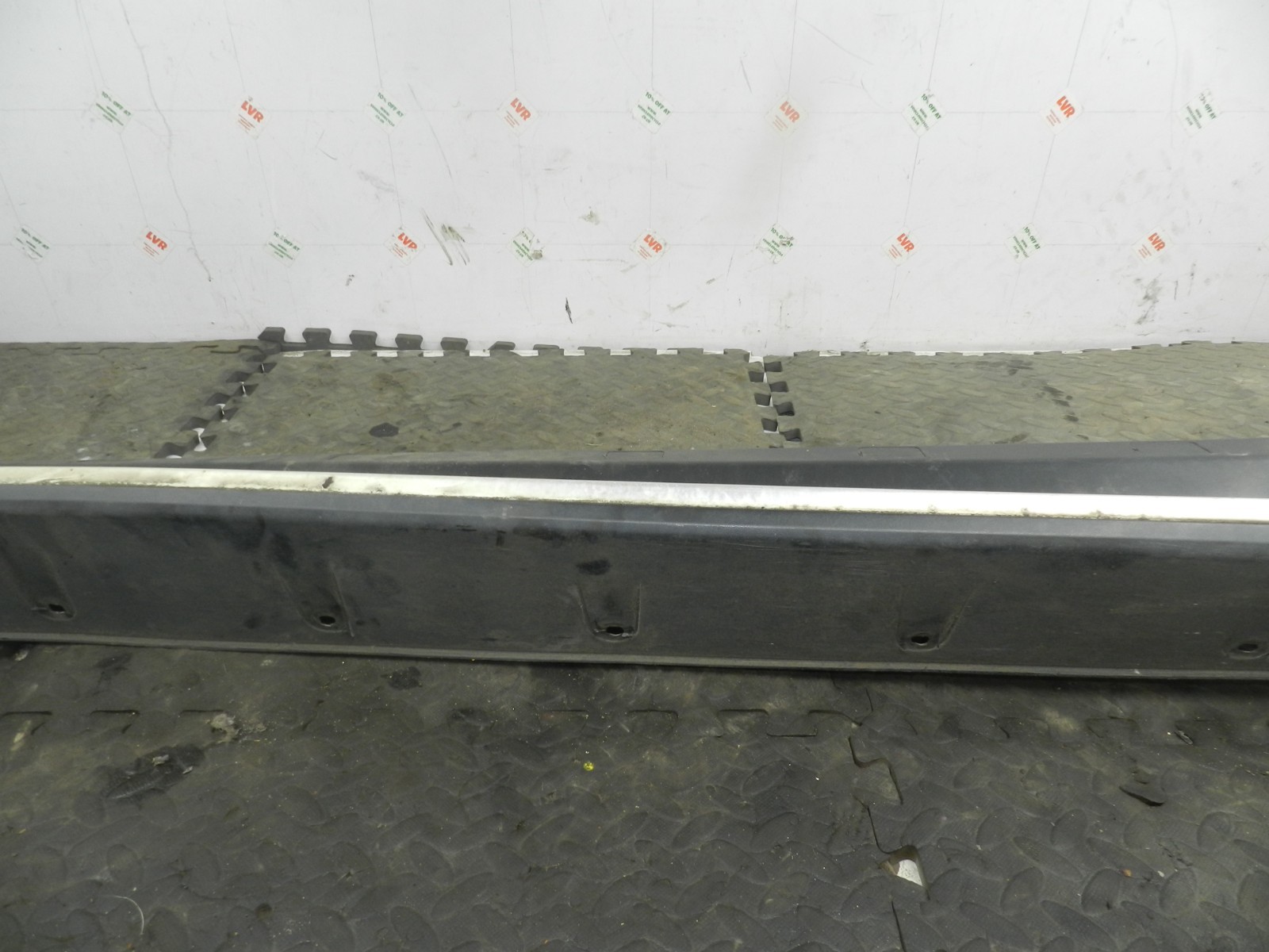 180. 2018 RENAULT KOLEOS MK2. DRIVER SIDE SKIRT STEP TRIM - Image 6