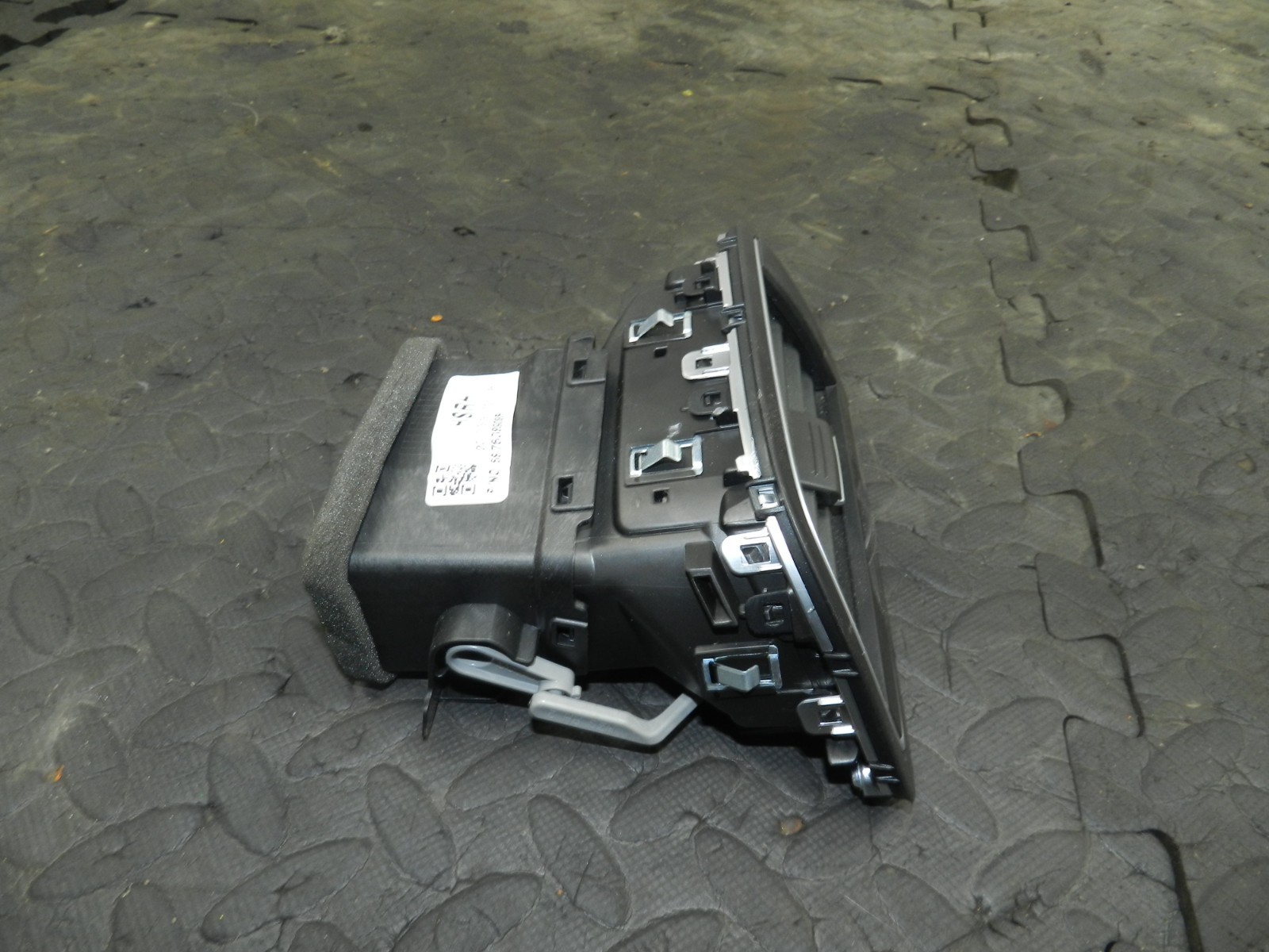 180. 2018 RENAULT KOLEOS MK2. AIR VENT BLOWER - Image 4