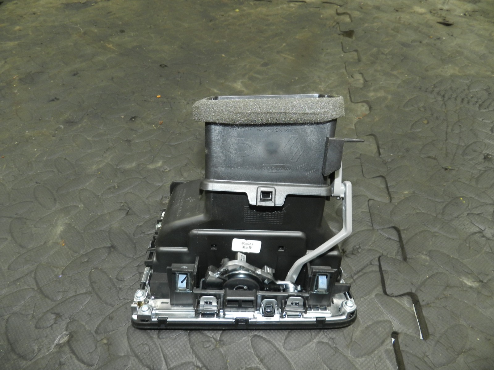 180. 2018 RENAULT KOLEOS MK2. AIR VENT BLOWER - Image 5