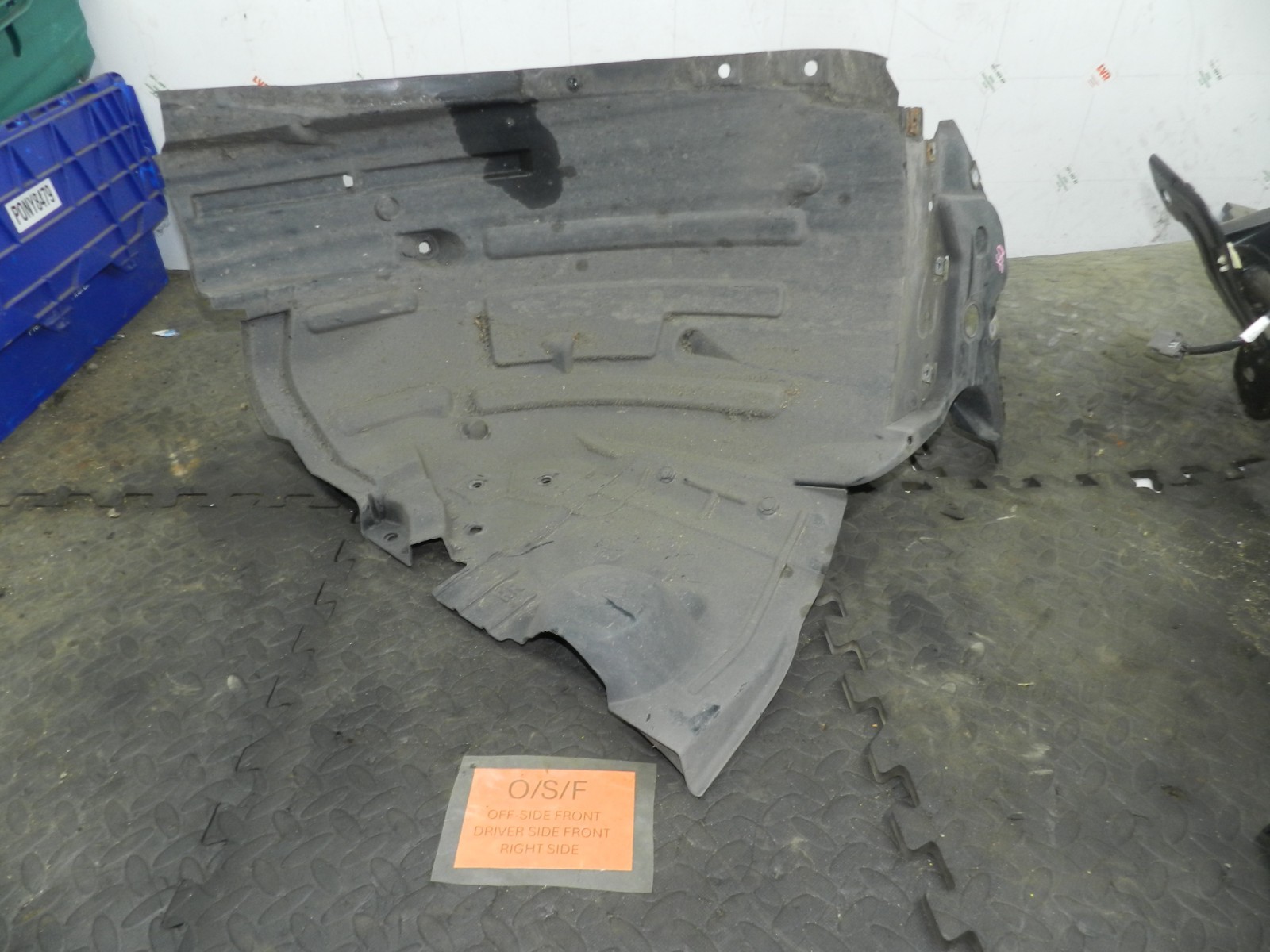 180. 2018 RENAULT KOLEOS MK2. DRIVER SIDE FRONT WHEEL ARCH LINER